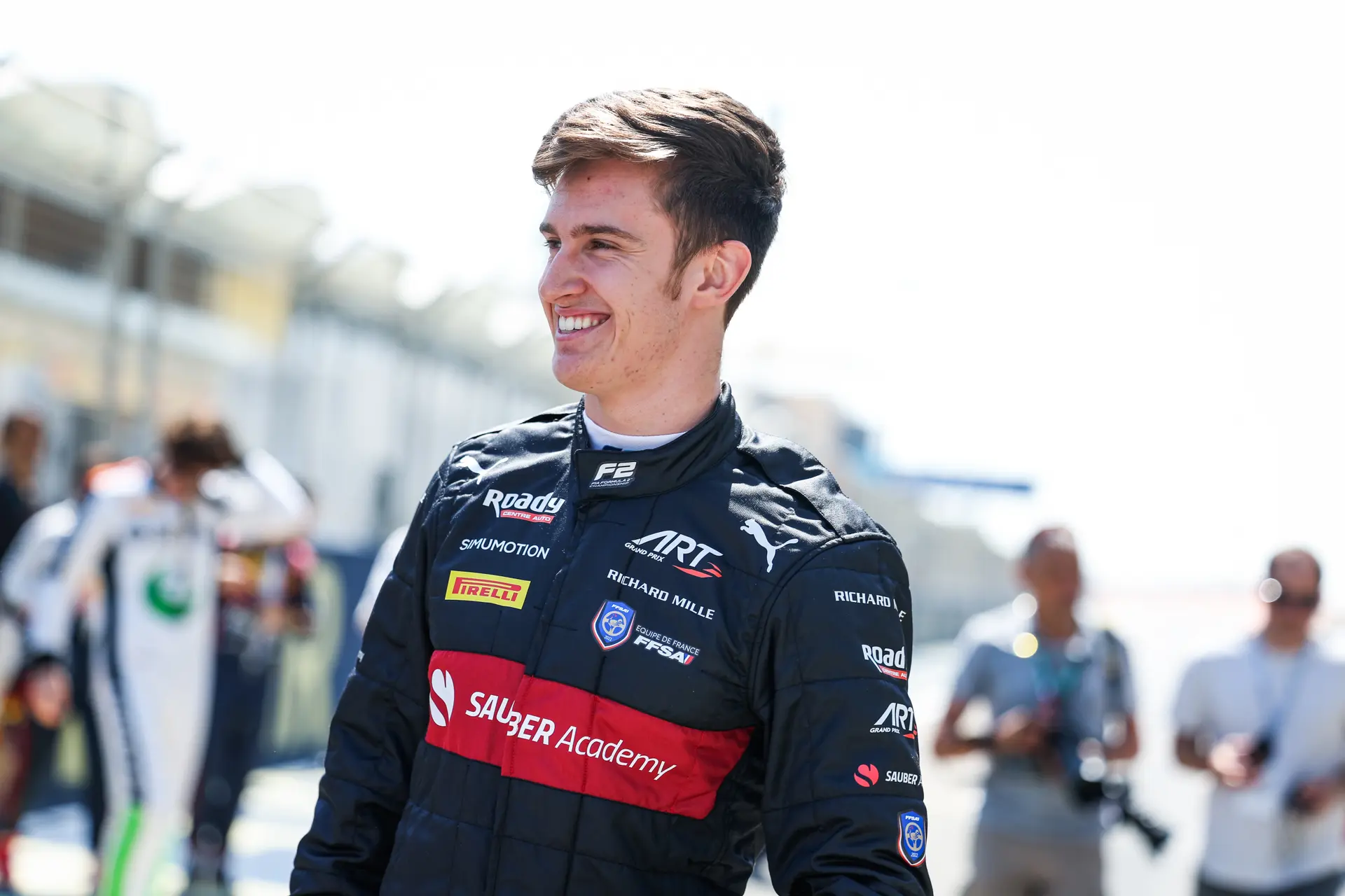 F2 en F3 in Bahrein | Oppermachtige Pourchaire met onbedreigde zege, rookies zorgen voor spektakel