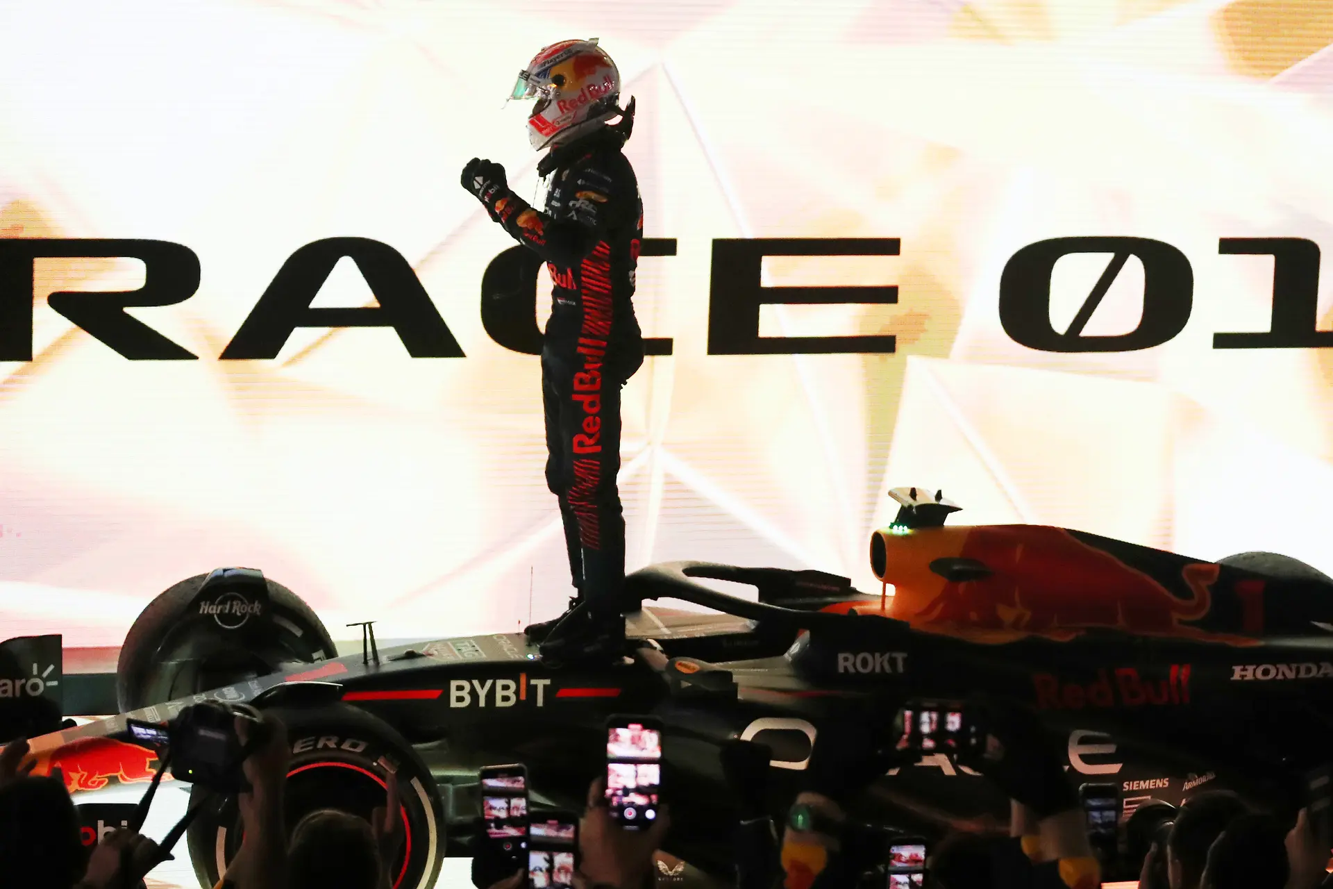 NB: 'Een jonge Verstappen was misschien nog voor de snelste raceronde gegaan'