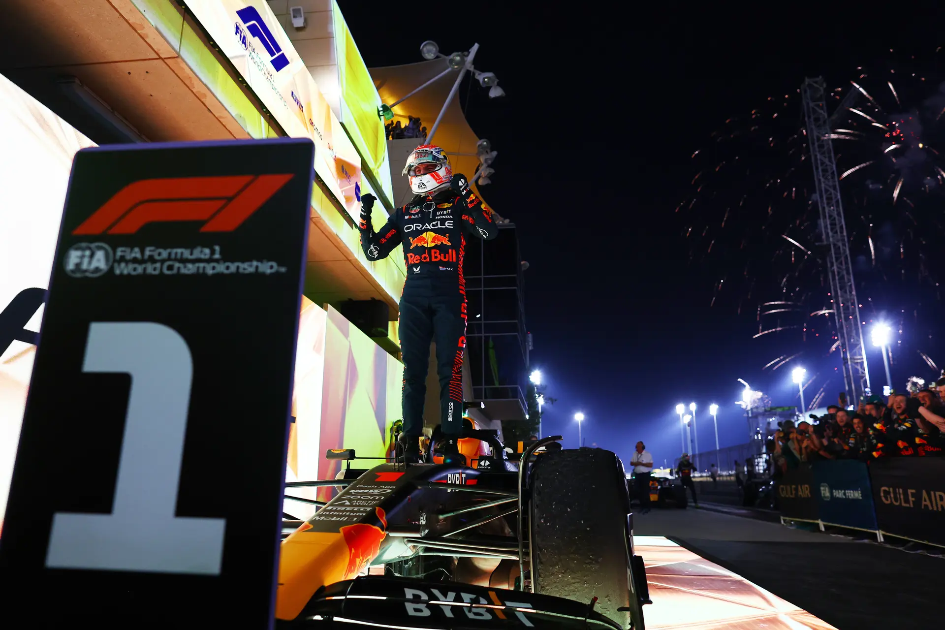 Boordradio Verstappen | Coureur haalt irritatie race-ingenieur op de hals: 'Max, ik word hier moe van'