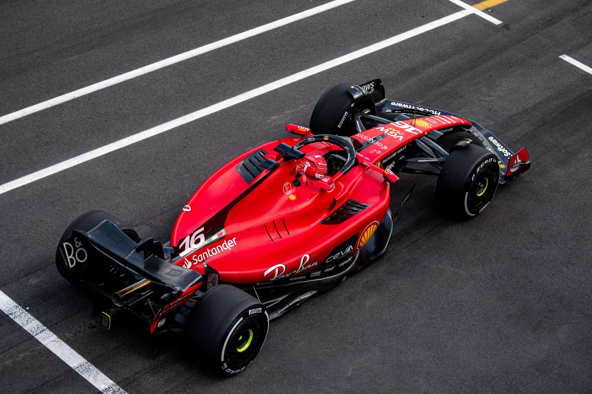 'Ferrari-coureurs urenlang in simulator: Italiaanse renstal stelt updates voorlopig uit'
