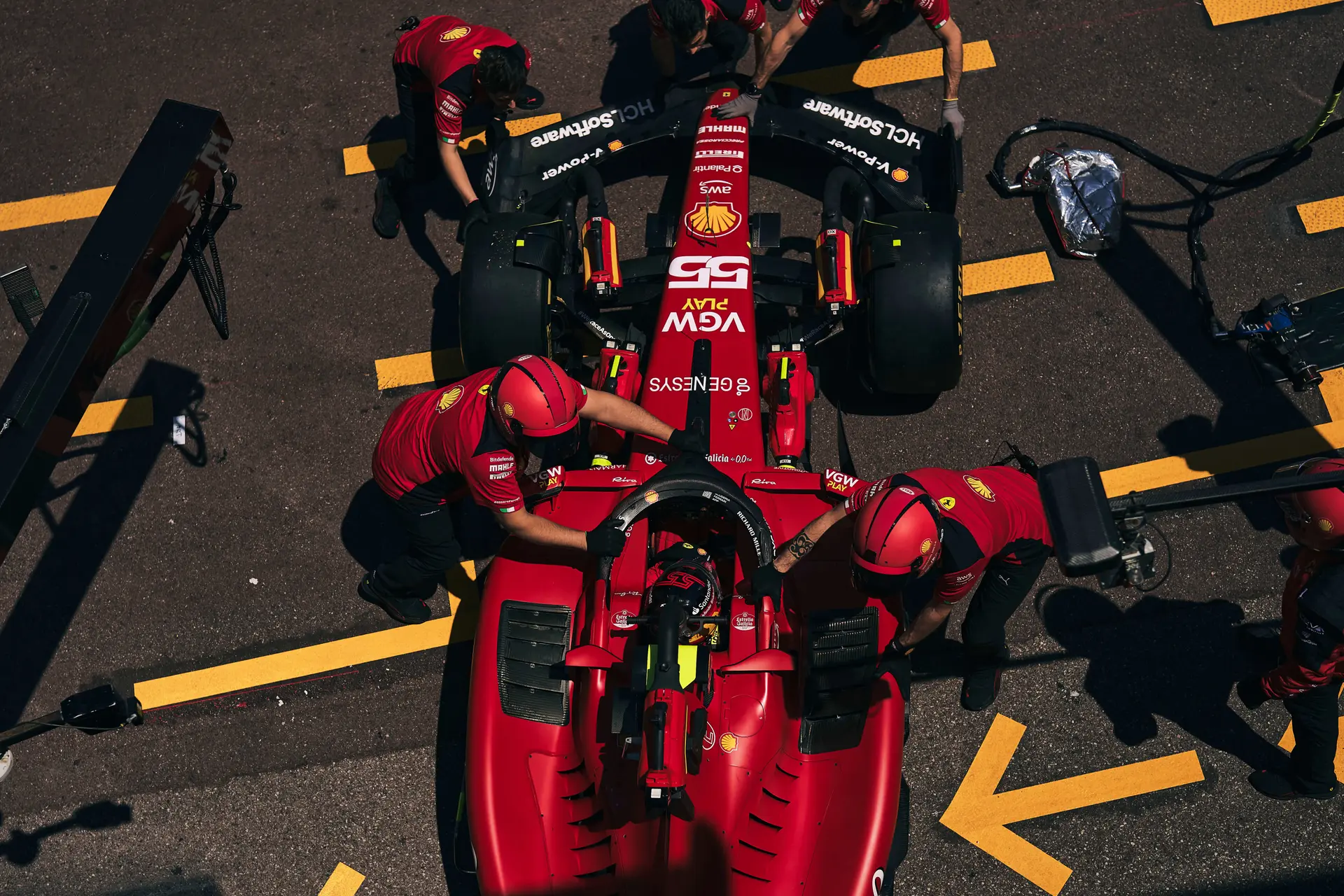 Ferrari-coureurs hopen op stap in Barcelona: 'Maar verwachten geen grote wonderen'