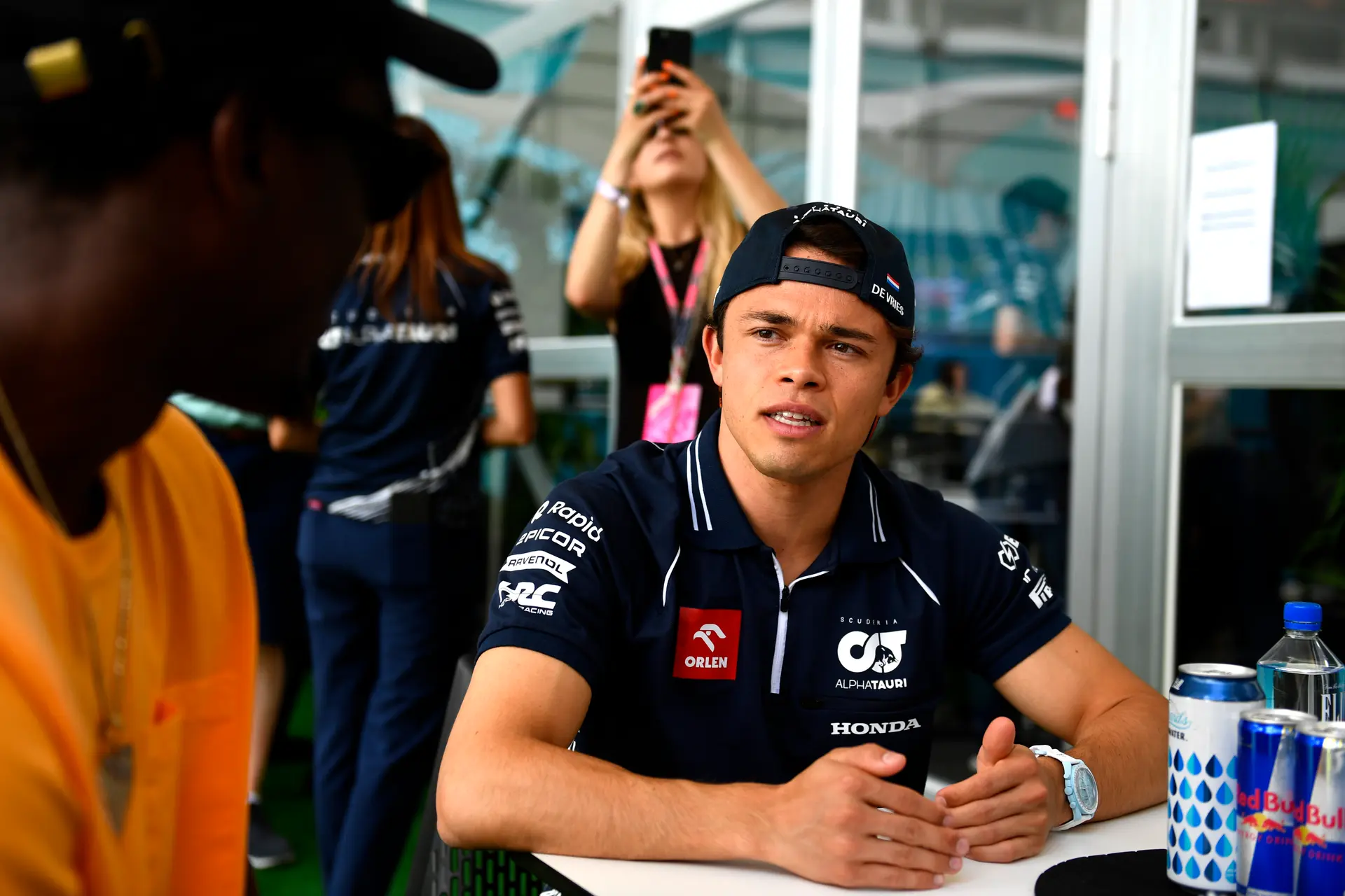 'Vervangen van De Vries door Red Bull net zo irrationeel als hem contracteren'