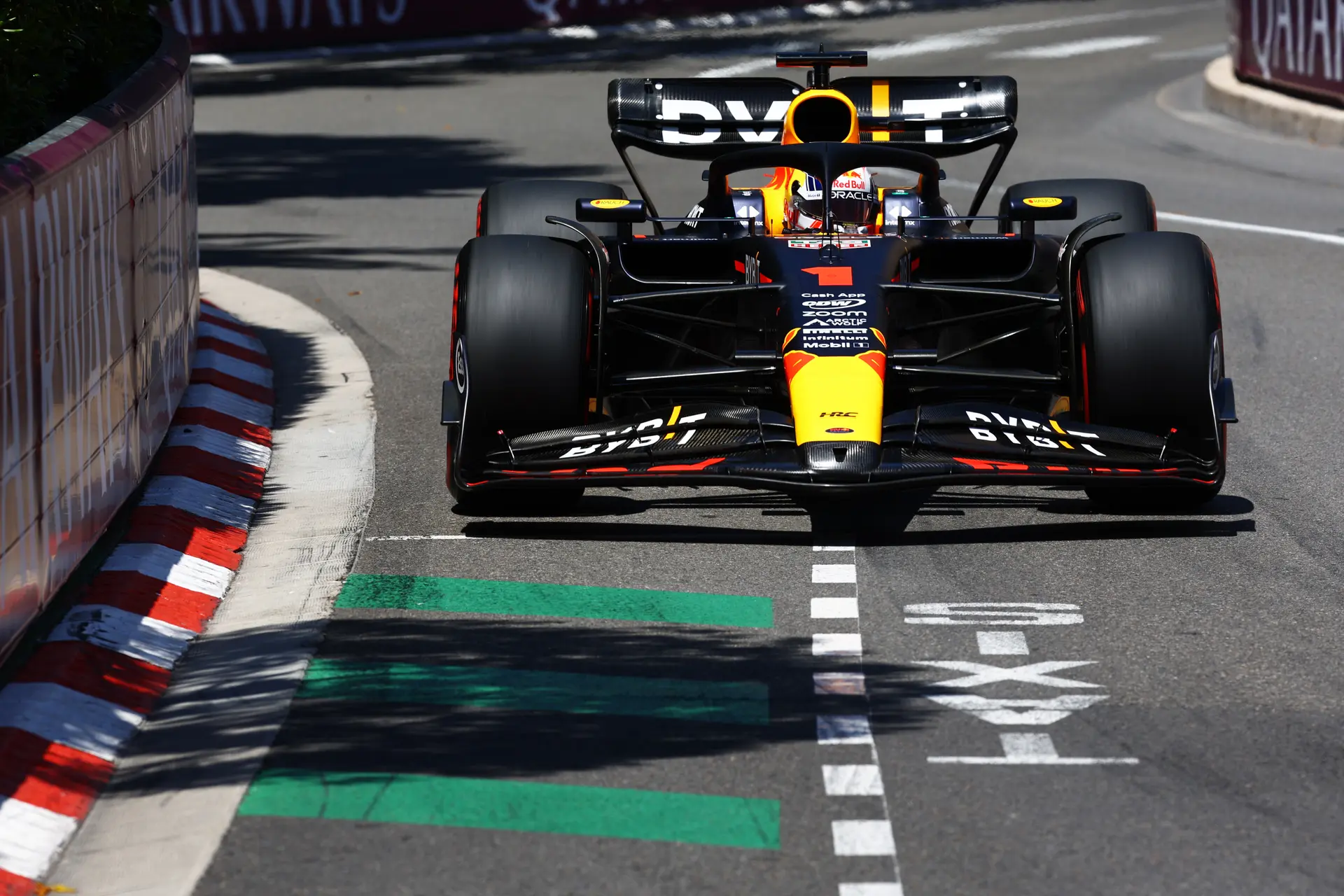 Verstappen moest alles riskeren in de laatste sector: 'Heel belangrijk dat we hier nu staan'