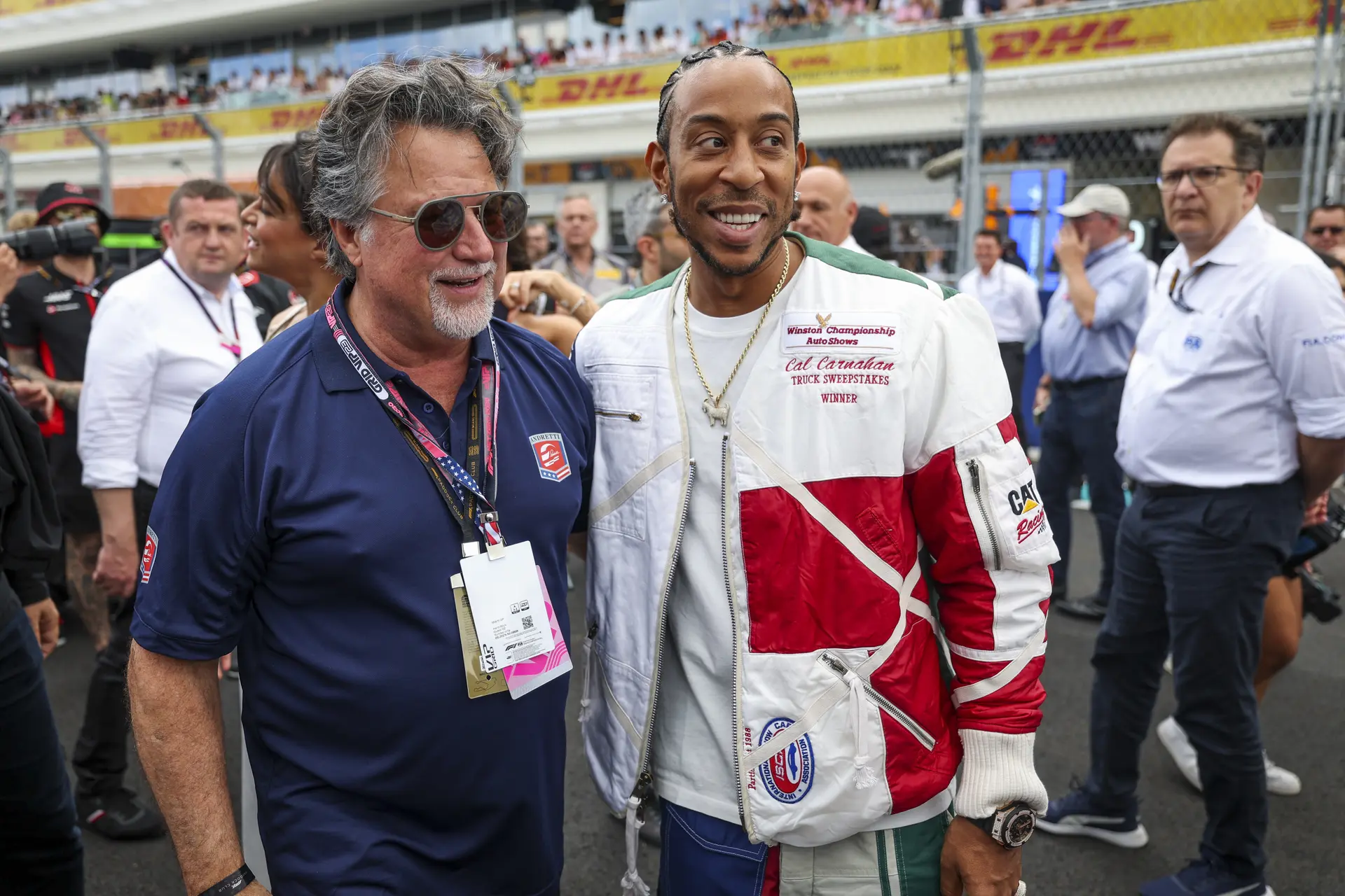 Oud-coureur Luyendyk ziet wel plaats voor elfde F1-team: 'Twintig auto's is niet zoveel'