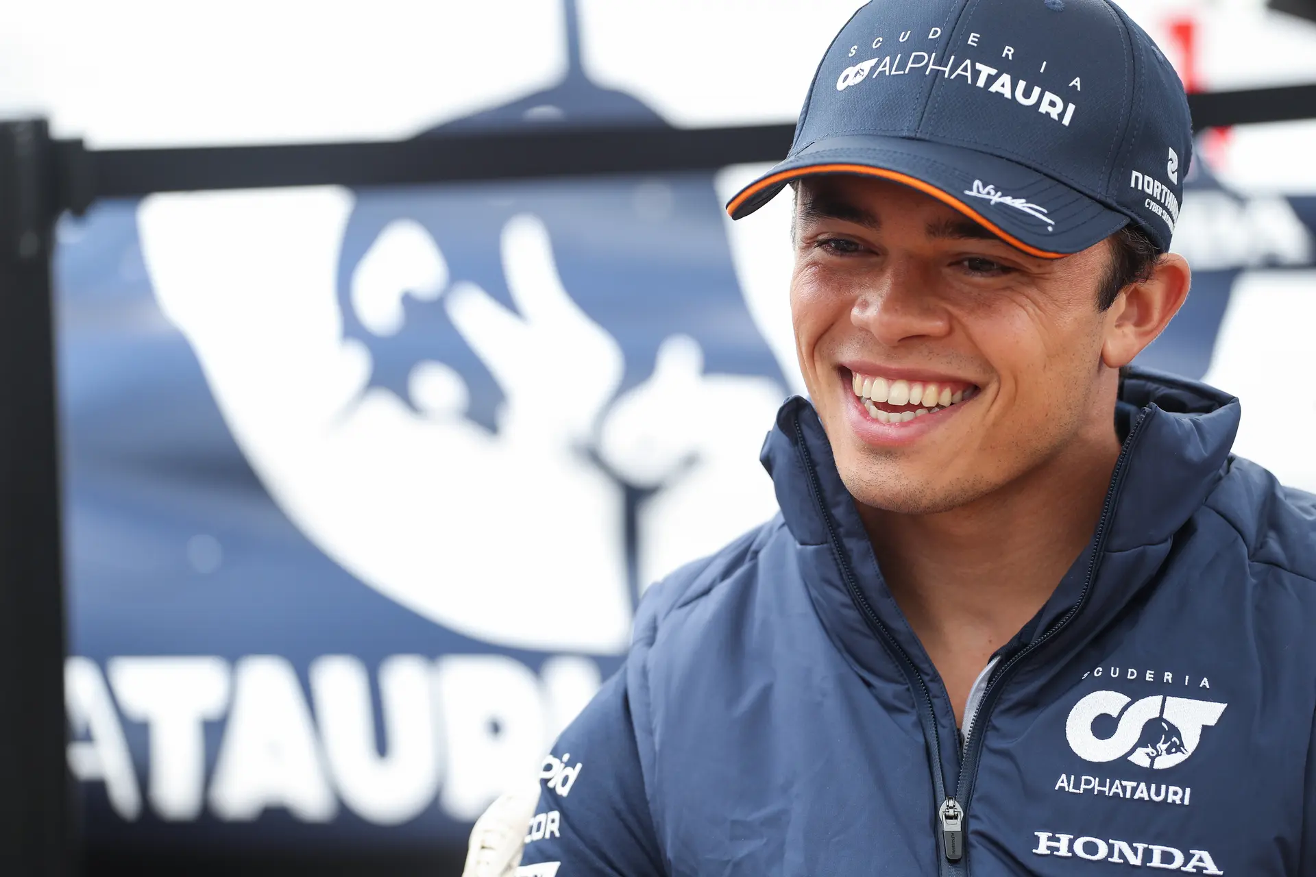 Voor De Vries is er meer dan alleen Formule 1: 'Soms stuurt de GPS je naar een zijweggetje'