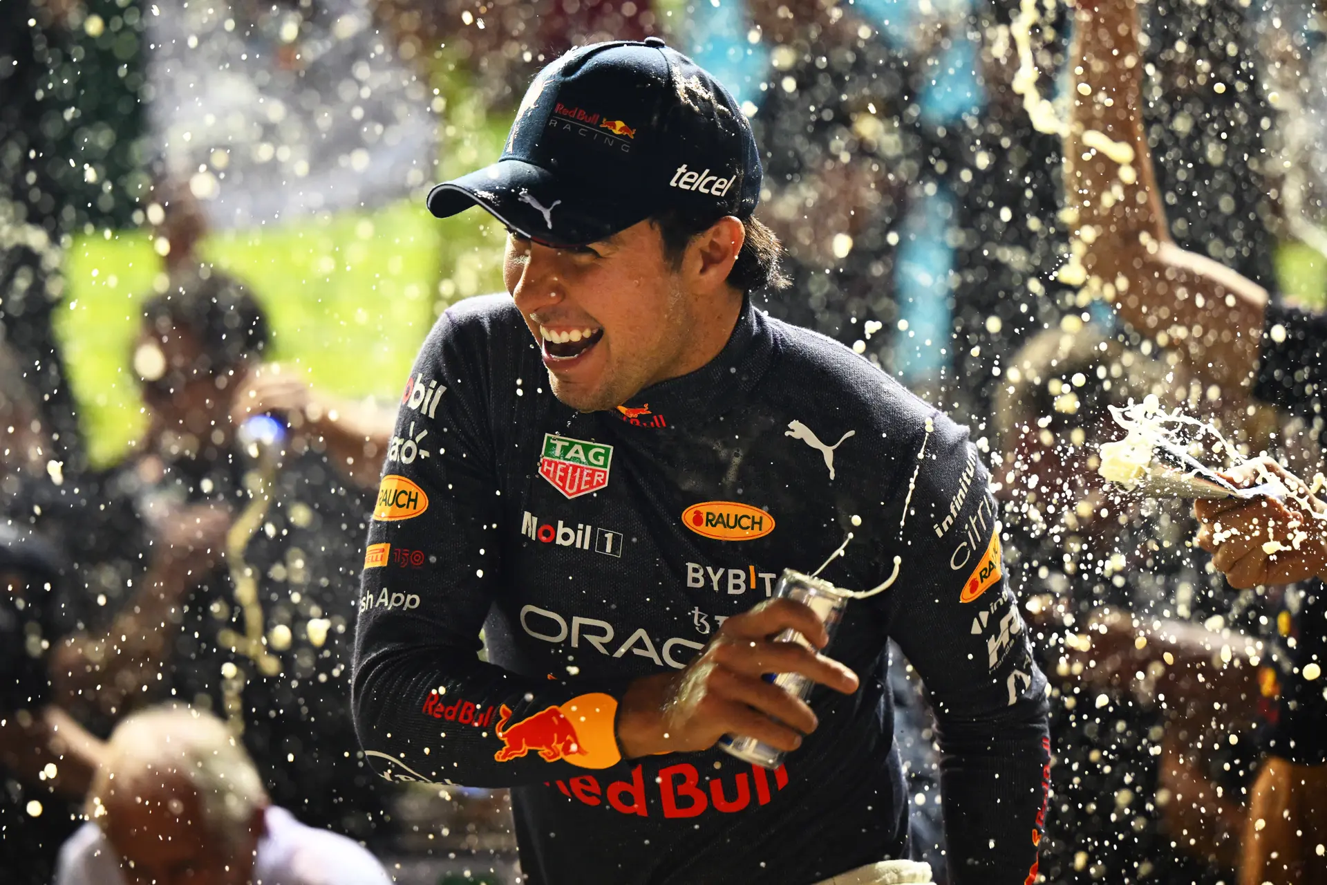 Pérez doet zeker nog mee in strijd om F1-titel: 'Ik had niet verwacht dat nog te zeggen'