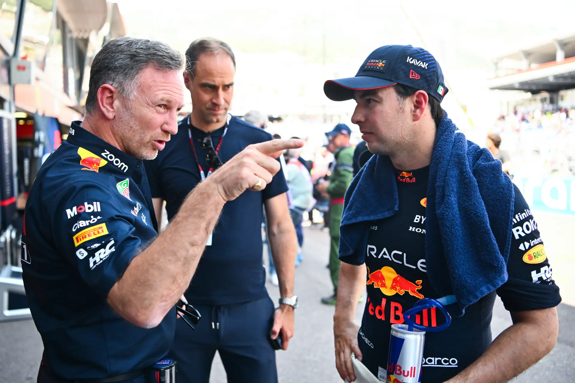 Horner na verhitte discussie tussen Verstappen en Pérez: 'Het werd wat te spicy'