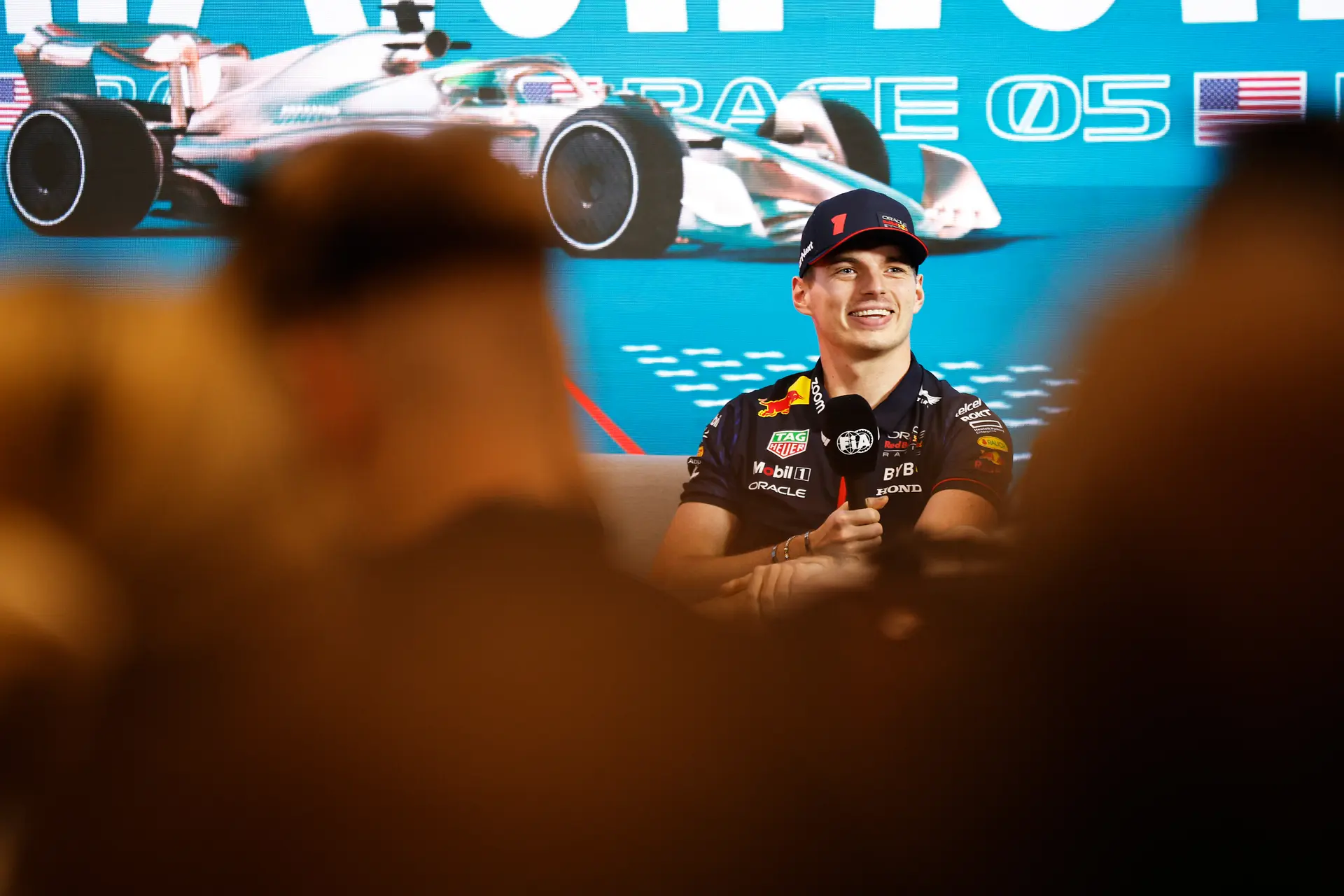 Verstappen vol vertrouwen na indrukwekkende zege: 'Ik voel me altijd onverslaanbaar'