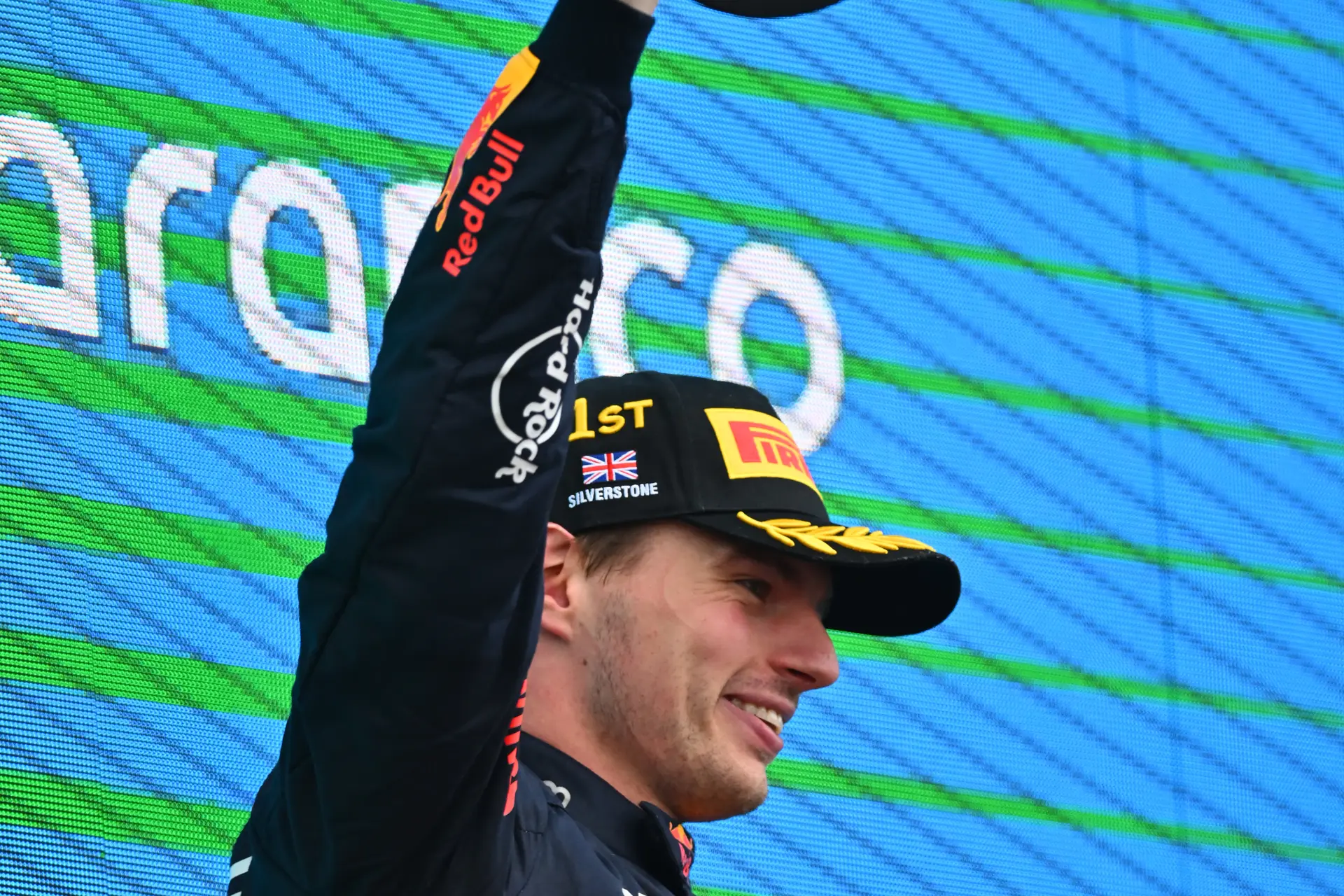 Verstappen haalt zijn schouders op: 'Daarom was het gat niet zo groot'