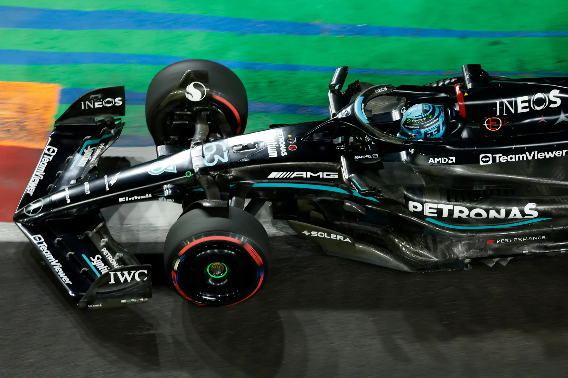 Mercedes heeft strategisch voordeel op zondag: 'Voelde soms alsof we spijt zouden krijgen van die keuze'