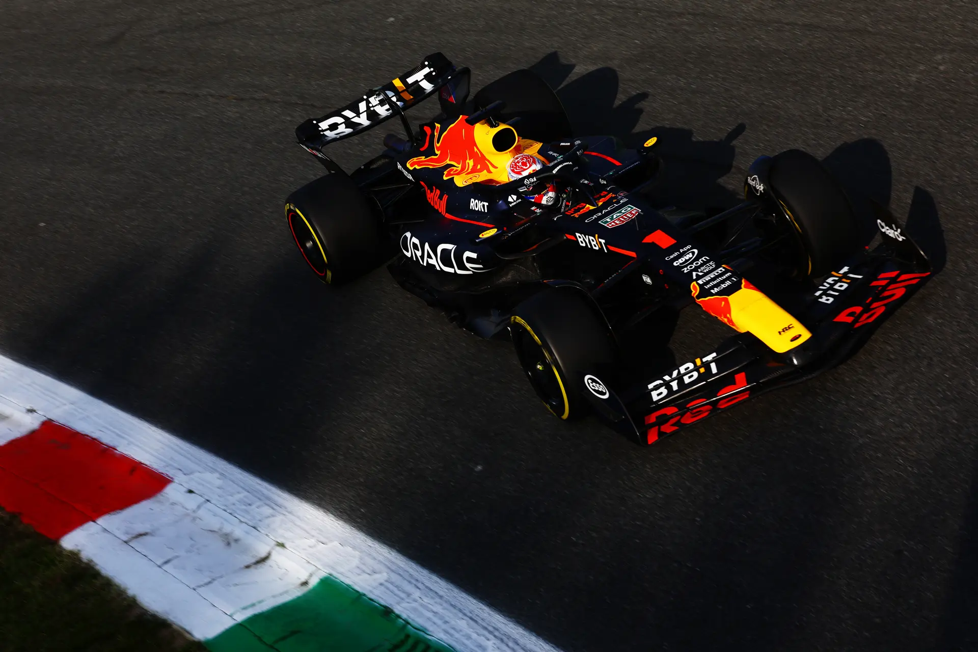 Verstappen krijgt bijval van Hill na 'onbeleefde' woorden Wolff: 'Deze man is speciaal'