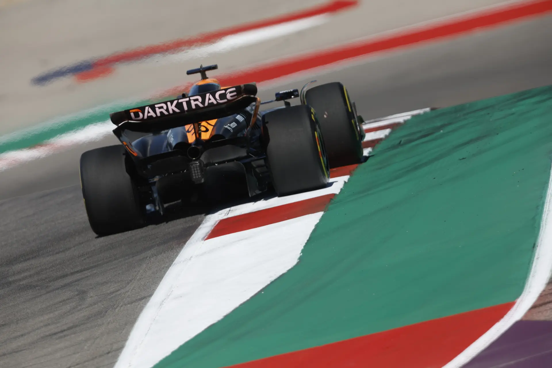 F1 in het kort | FIA past op creatieve wijze track limits-veranderingen toe