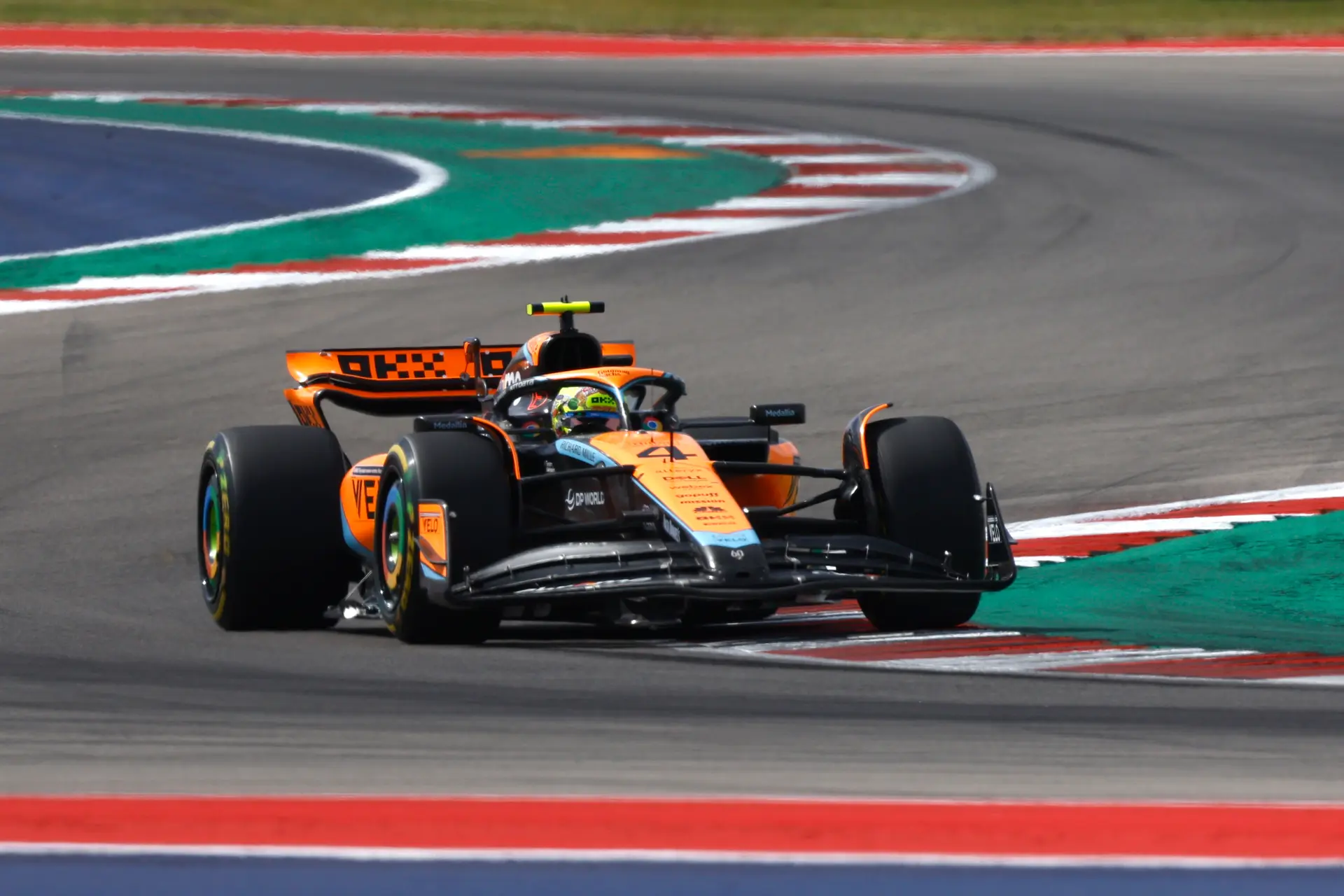 Norris verloor Verstappen en Hamilton uit het oog: 'We weten dat dit ons zwakke punt is'