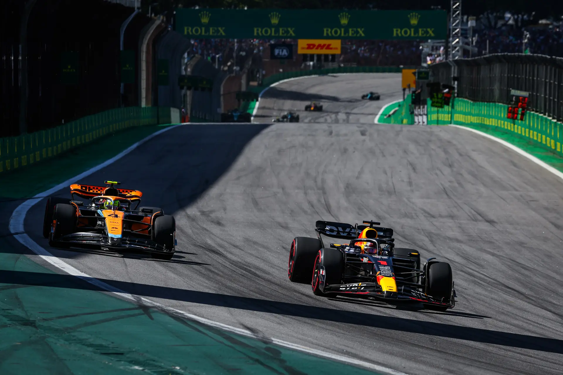 Brundle prijst dappere Norris: 'Verstappen deed het goed om die vervelende McLaren af te schudden'