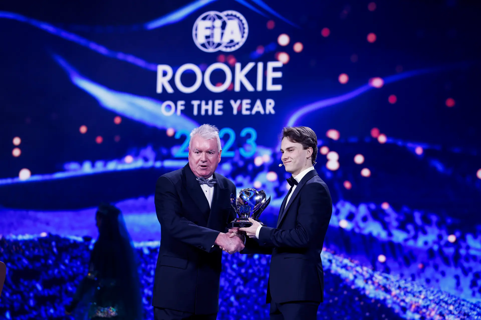 Piastri treedt in voetsporen van Leclerc na tweede award: 'Genoten van mijn debuutseizoen'