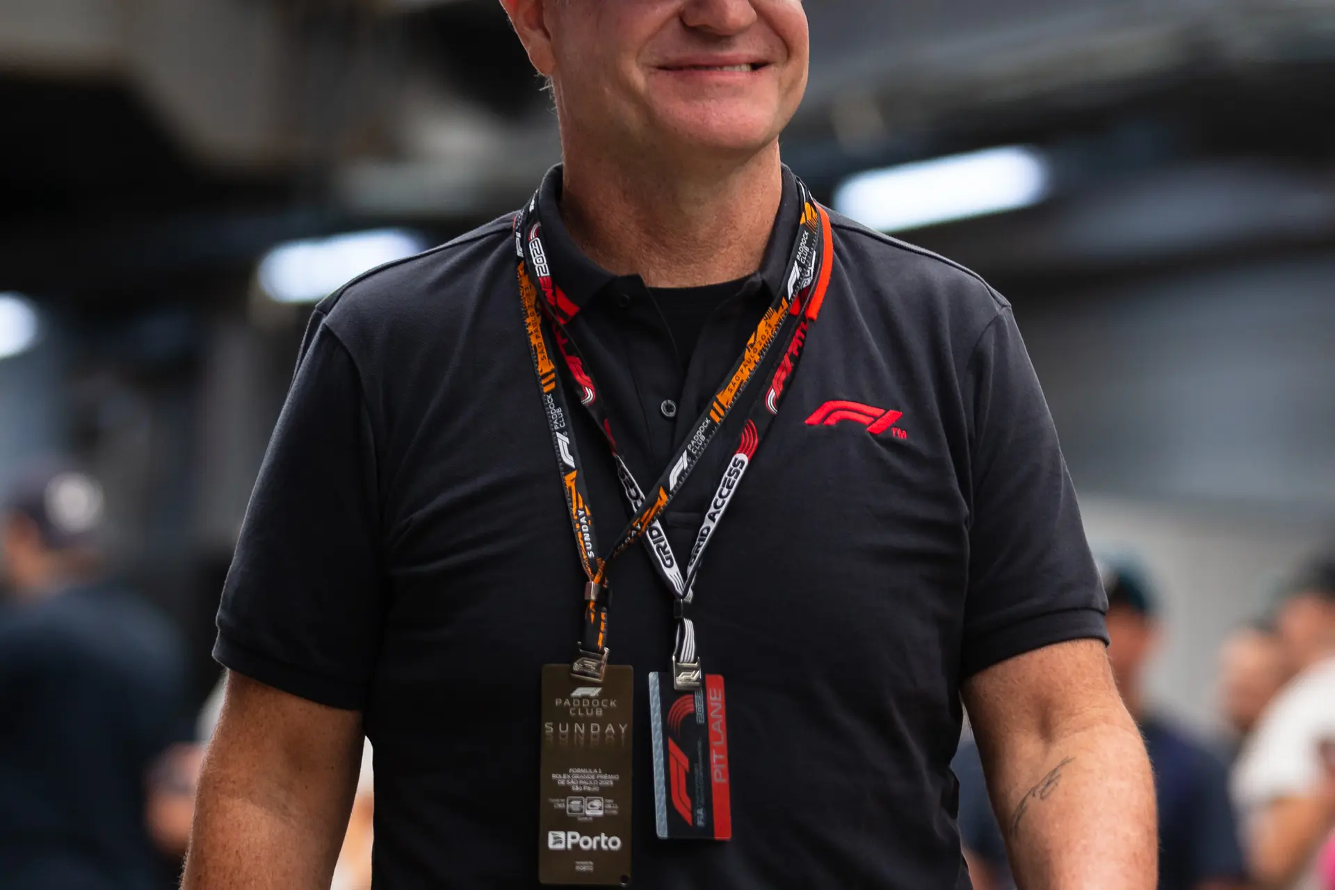 Barrichello leed aan geheugenverlies door heftige crash: 'Ik weet niet meer dat ik Ayrtons kist droeg'