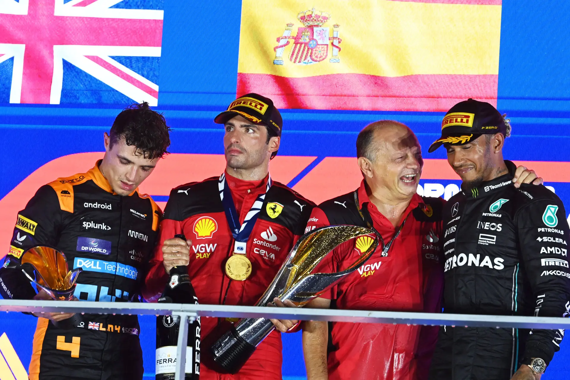 Vasseur erkent ongemakkelijke situatie van Sainz: 'Maar de komst van Hamilton is zeer belangrijk'