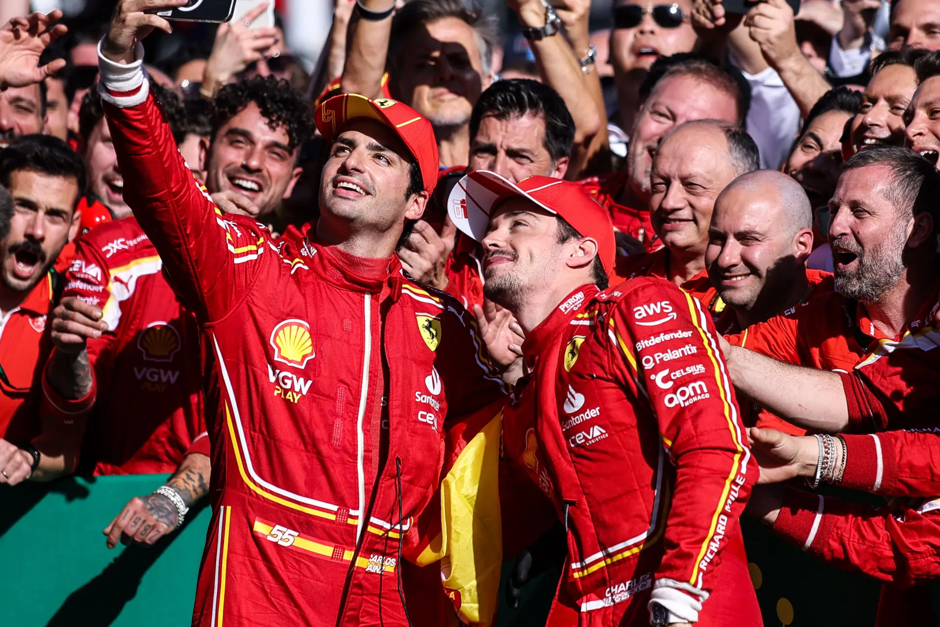 Voormalig Red Bull-coureur verrast door mindere vorm Leclerc: 'Hij lijdt onder prestaties Sainz'