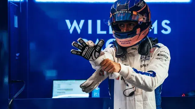 Albon aast op succes met Williams: 'De meeste coureurs hebben weinig geduld, maar ik heb tijd'