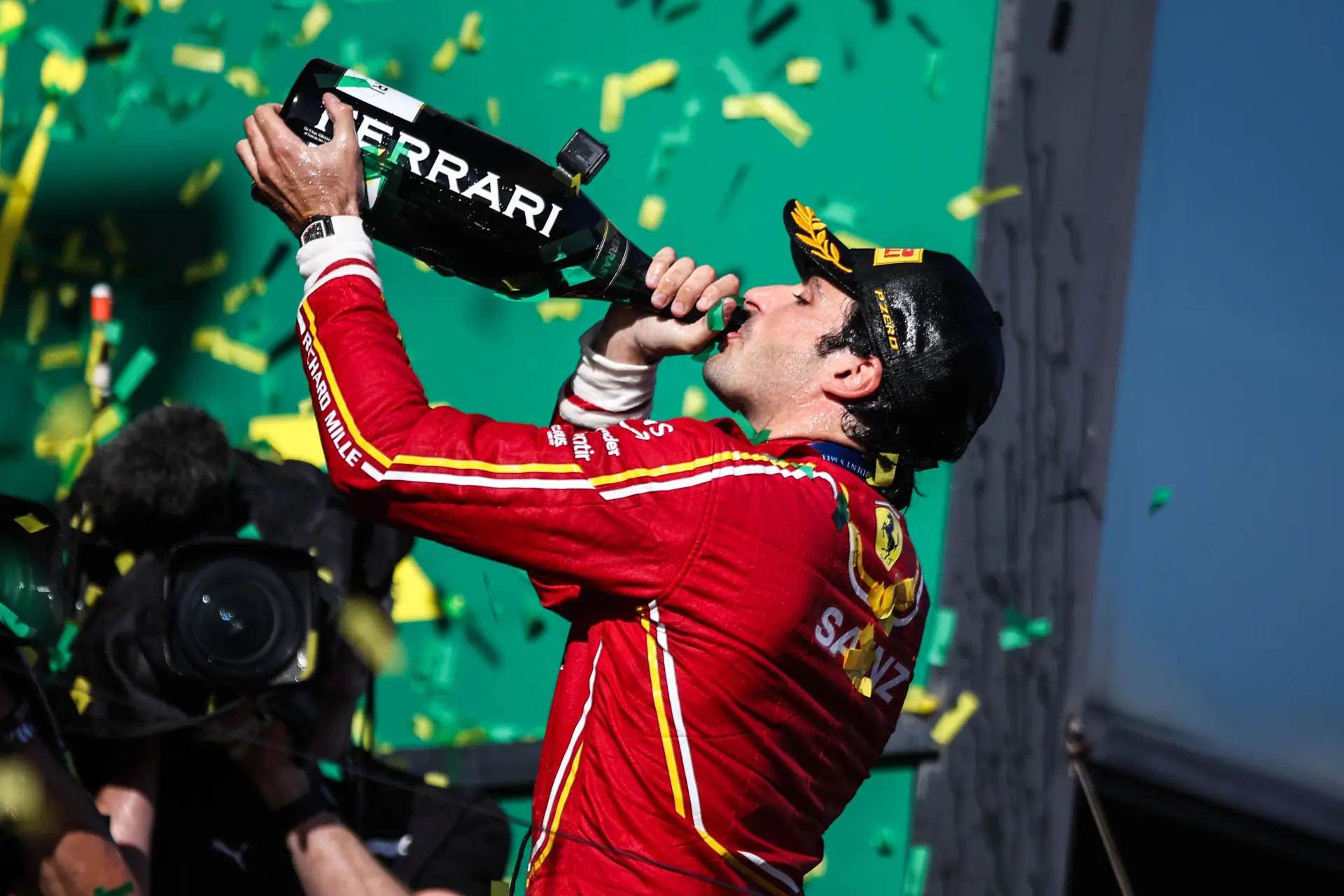 Van der Garde hoort Sainz' telefoon al rinkelen: 'Als Wolff Verstappen niet krijgt, belt hij Sainz'