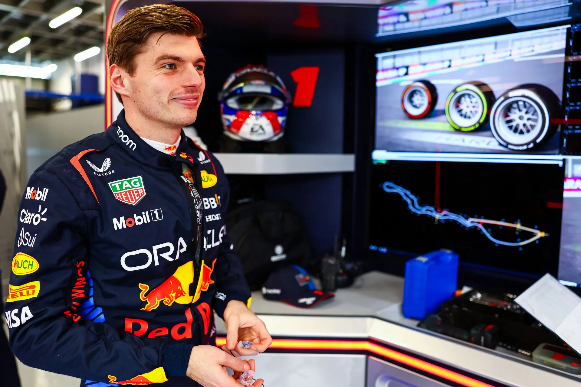 Verstappen benadrukt betrokkenheid bij simteam: 'Eerste wat ik doe is mijn laptop uitpakken!'