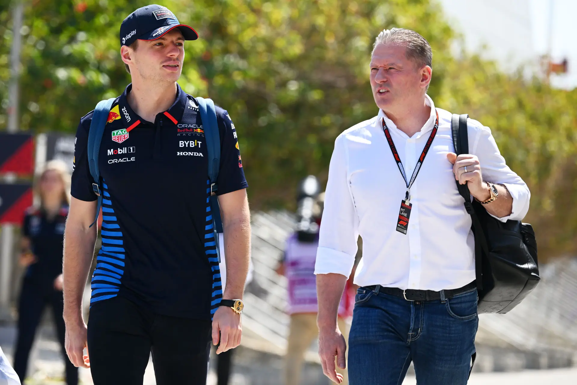 Jos Verstappen wijst op partijdige stewards: 'Belangenverstrengeling'