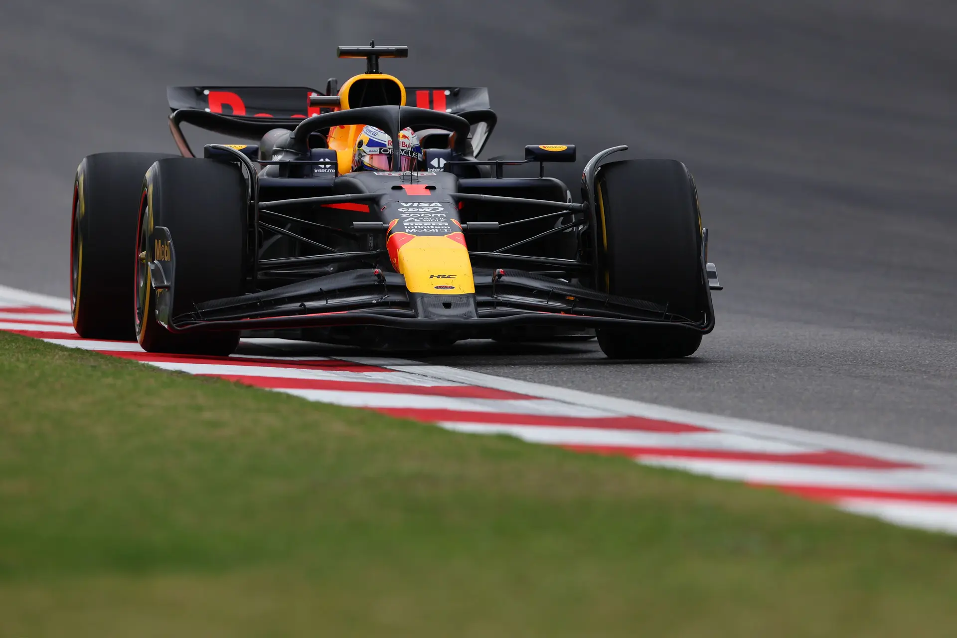 Verstappen plaagde Red Bull nog even: 'Daar ging onze hartslag wel van omhoog'