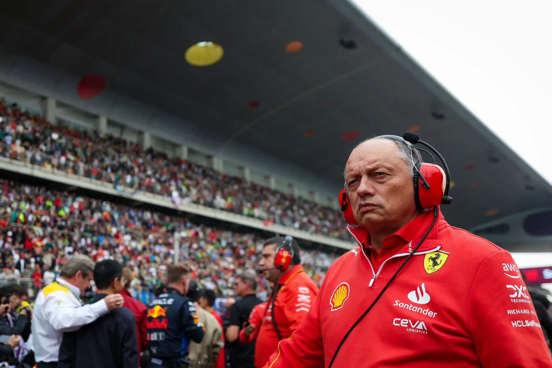 Vasseur weet vragen over Newey niet te ontwijken: 'Ik wil er niet op ingaan'