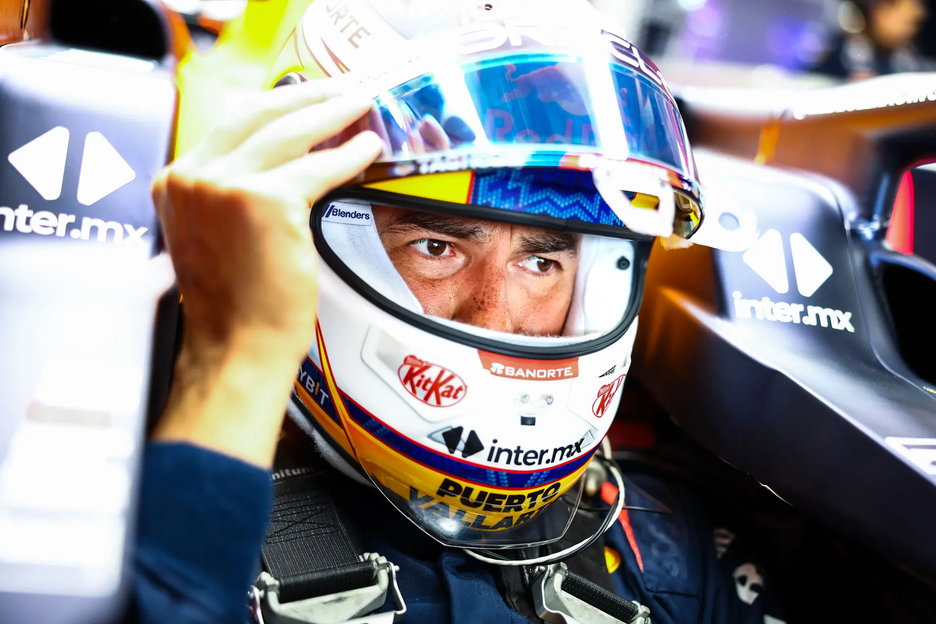 Pérez ziet weekend vol onzekerheid: 'Het is een circuit waar we problemen kunnen ondervinden'