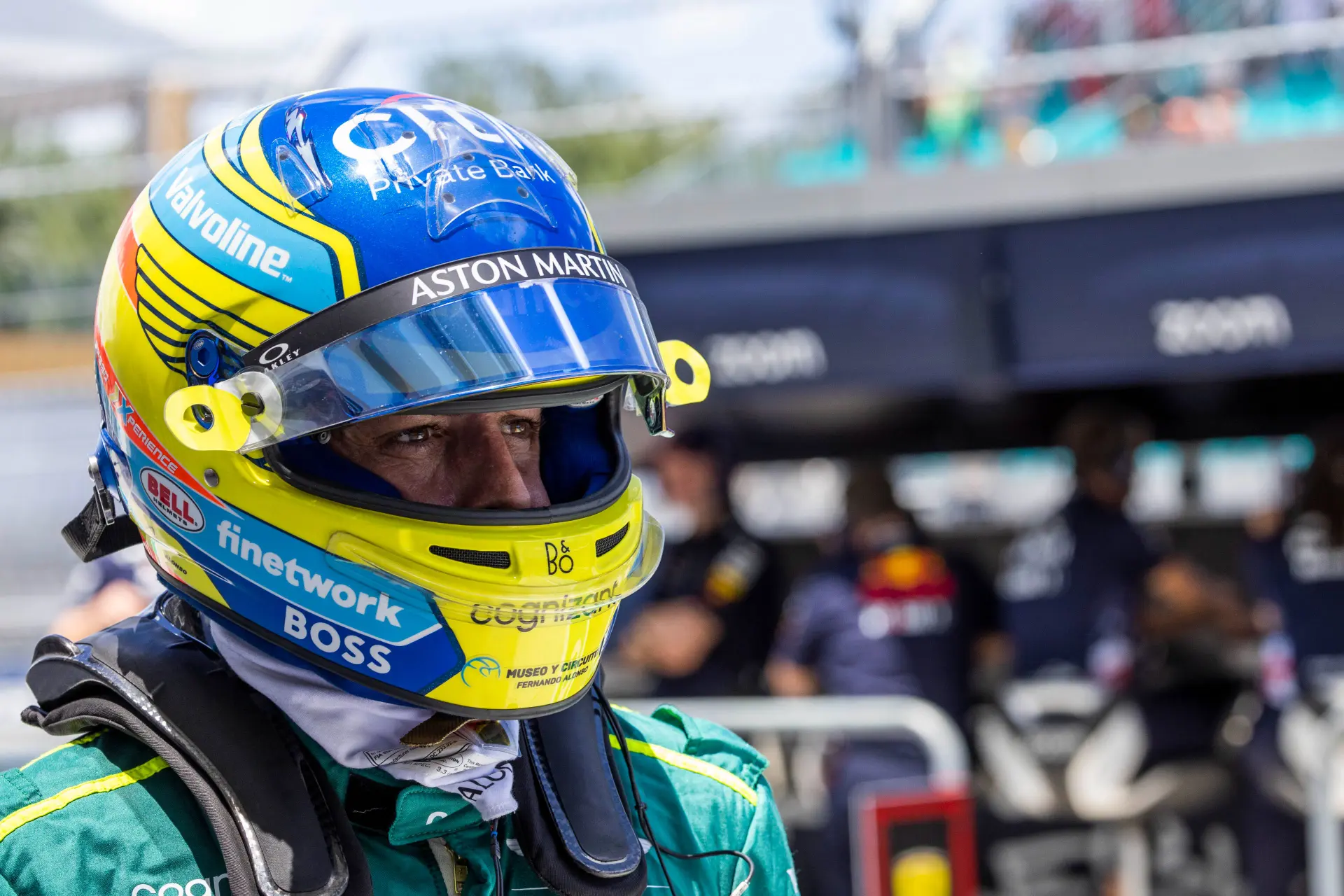 Alonso eist gesprek met FIA: 'Moet ervoor zorgen dat nationaliteit een beslissing niet kan beïnvloeden'
