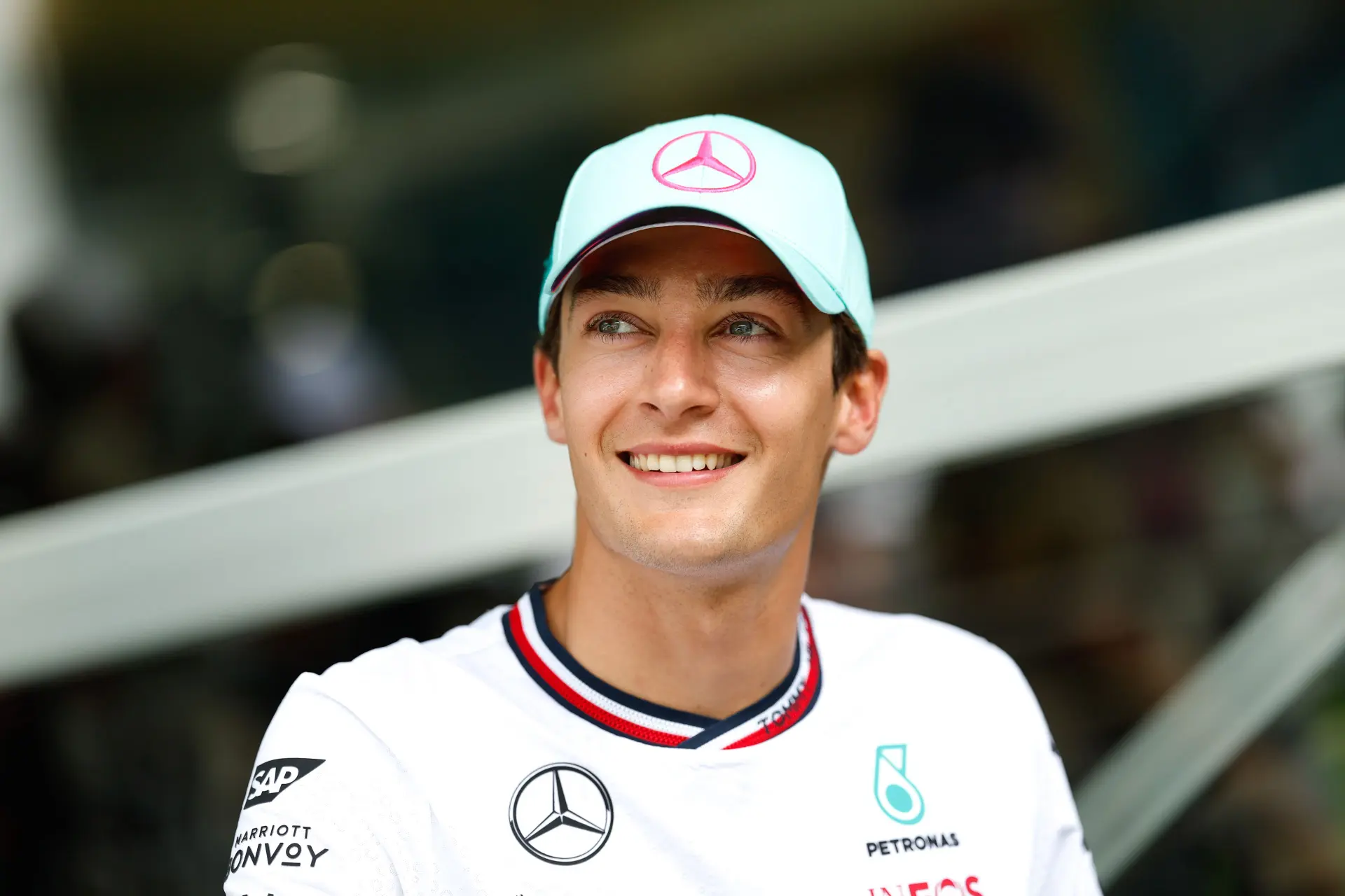 Russell ziet nog geen licht aan het einde van de Mercedes-tunnel: 'P5 tot en met P8 vechten we voor'