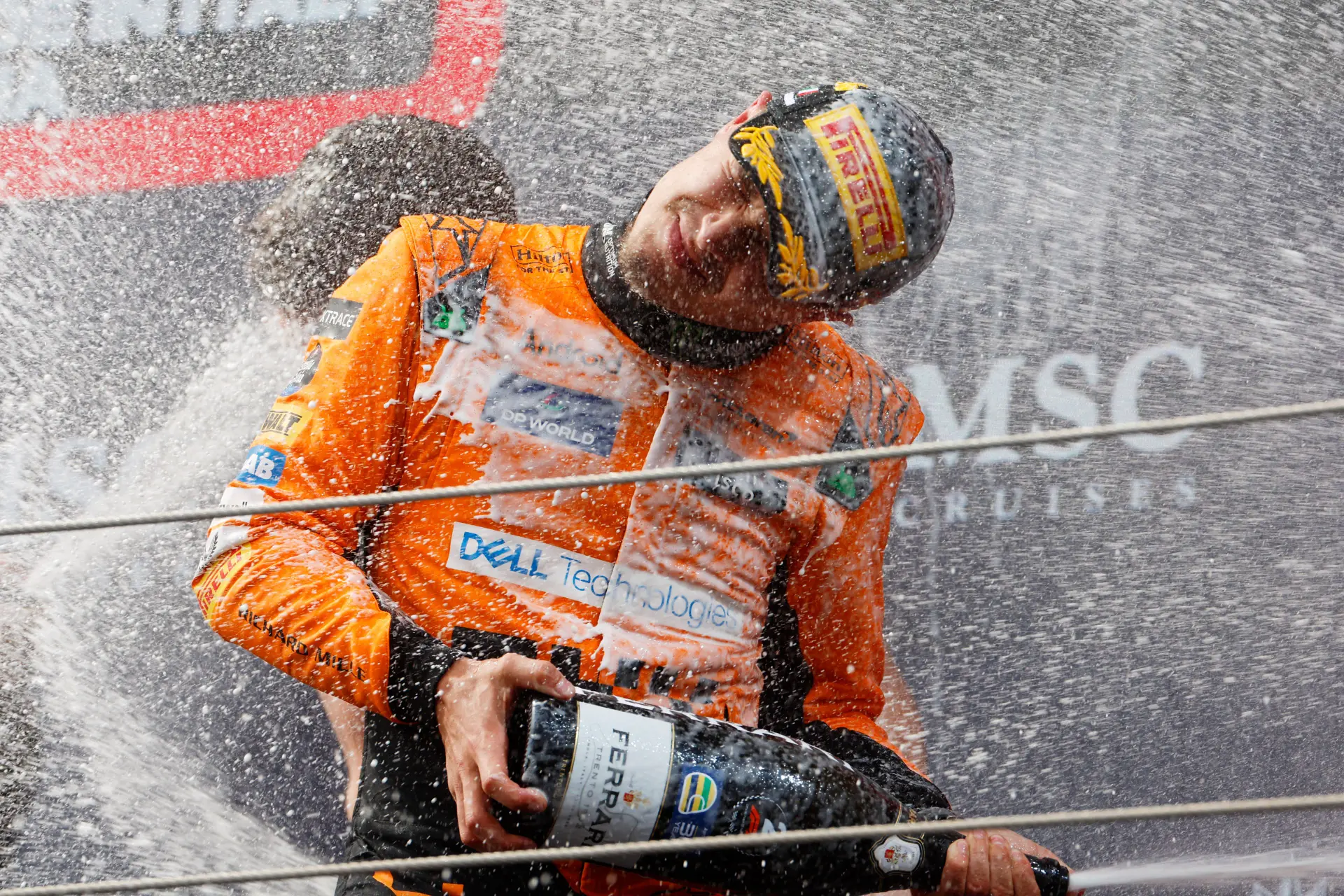 Verslag VT1 | Norris troeft Ferrari in extremis af in opdrogend Canada, Verstappen op vijf