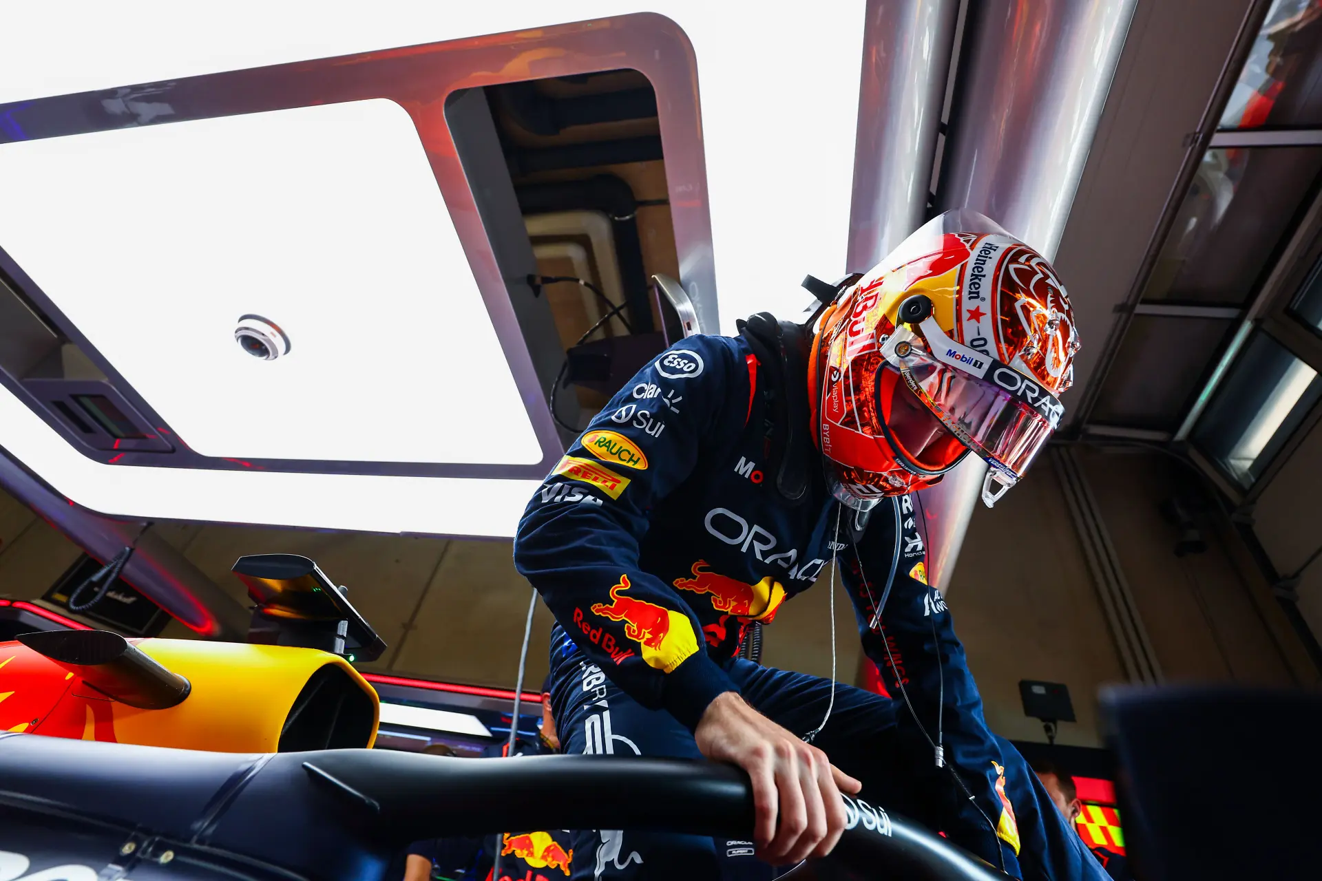 Boordradio's GP Oostenrijk | Verstappen was Norris spuugzat: 'Hij deed gewoon een divebomb'
