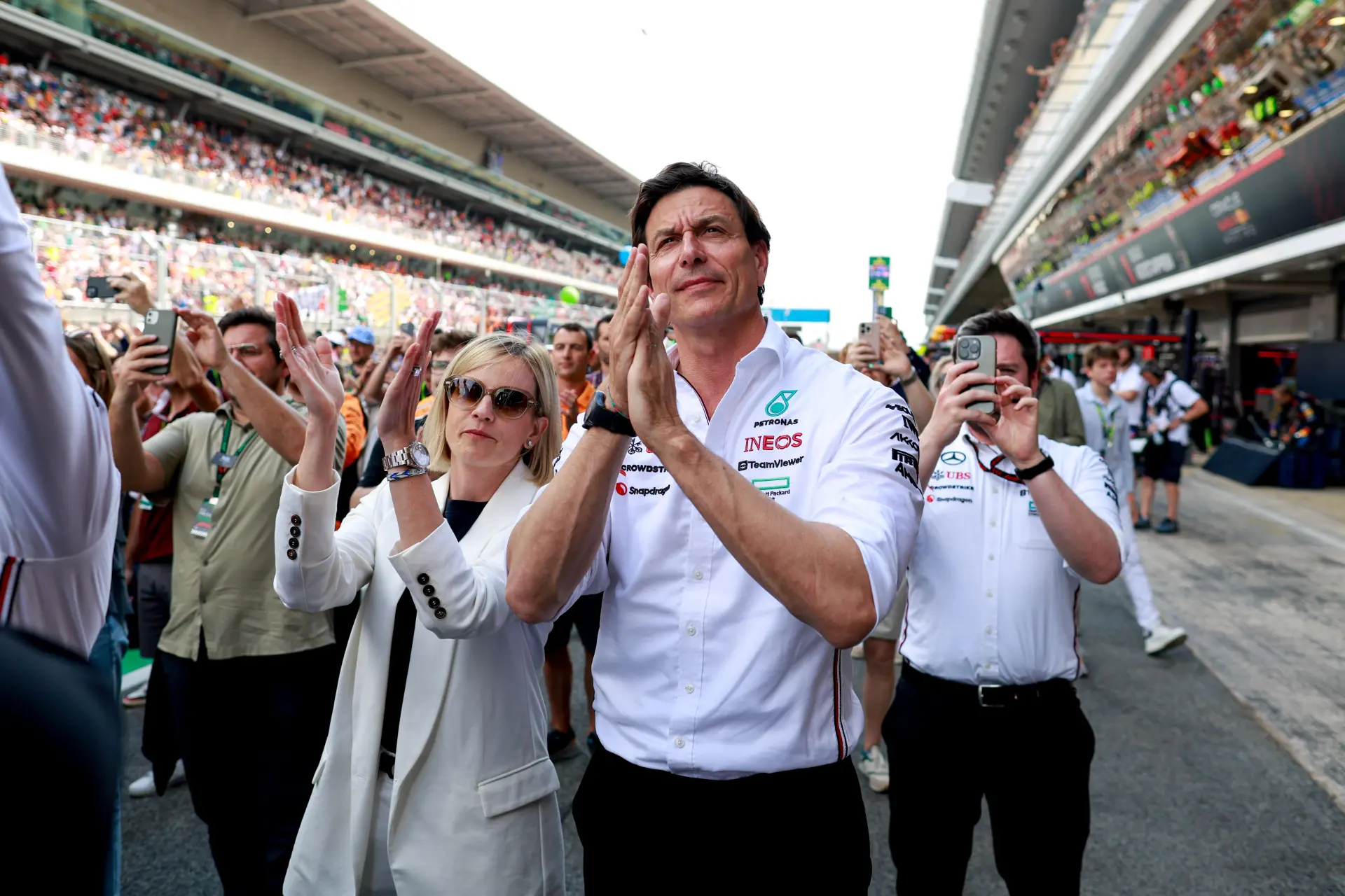Wolff wil Verstappen nog altijd overtuigen: 'Laat Horner maar geloven dat Max blijft'