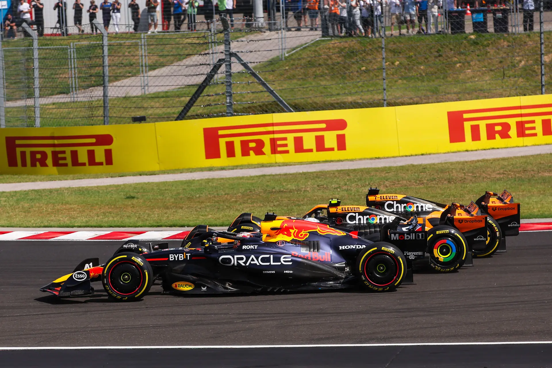 Mol deelt verwachtingen voor rest van 2024: 'Dat is een groot voordeel dat Verstappen heeft'