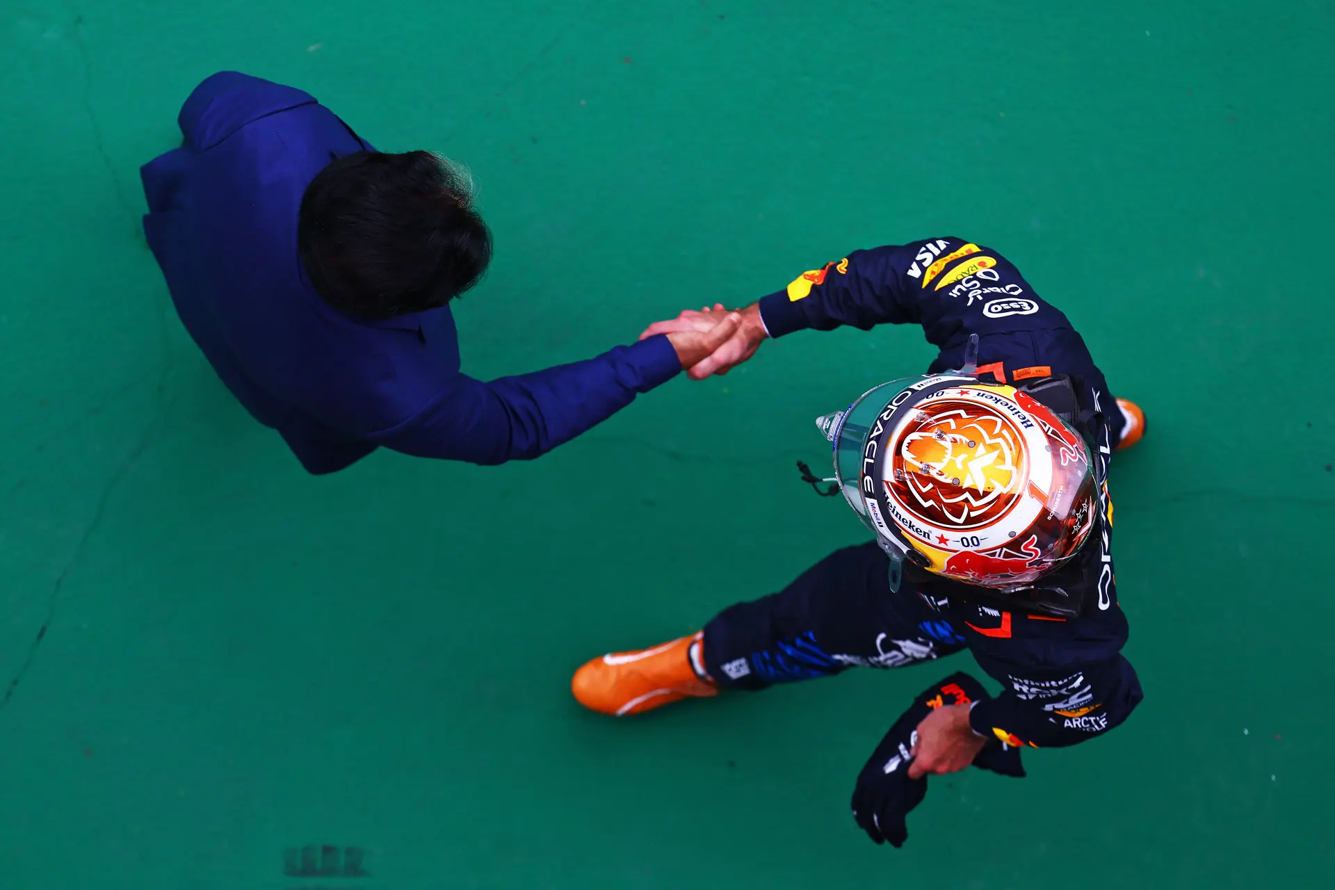 Plooij vindt harde keuze FIA uitstekend na benadelen van Verstappen: 'Ben Sulayem is er klaar mee'