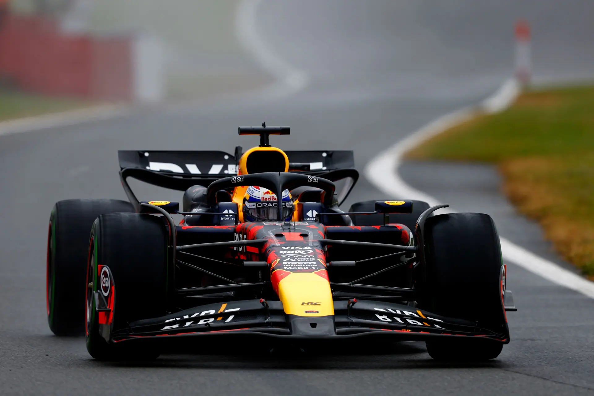 Voormalig Ferrari-strateeg analyseert Verstappen: 'Hij is echt allergisch voor onderstuur'