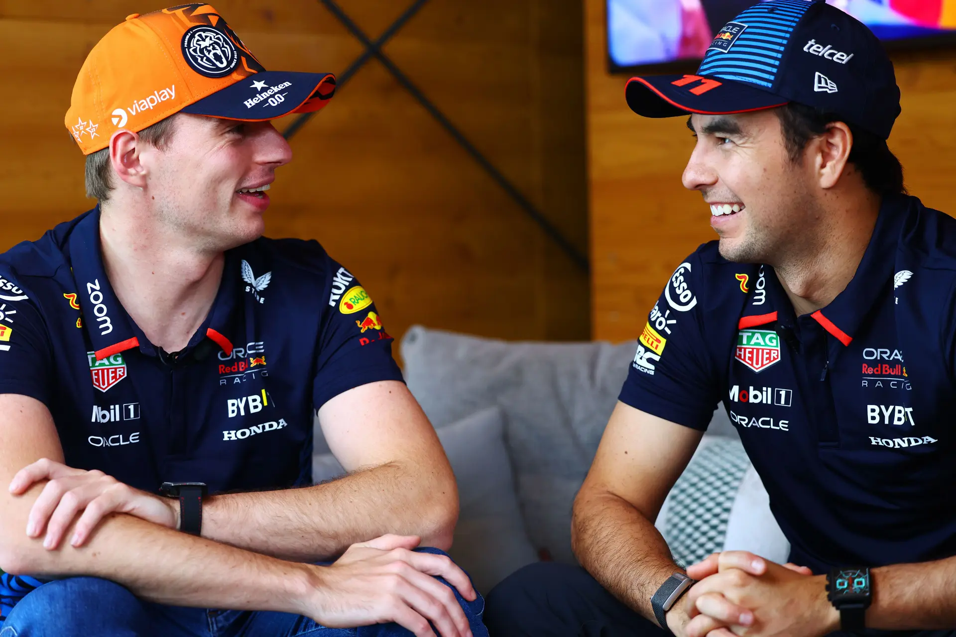 Kwalificatieduels | Verstappen heerst in kwalificatieduel, Leclerc slaat op juist moment toe