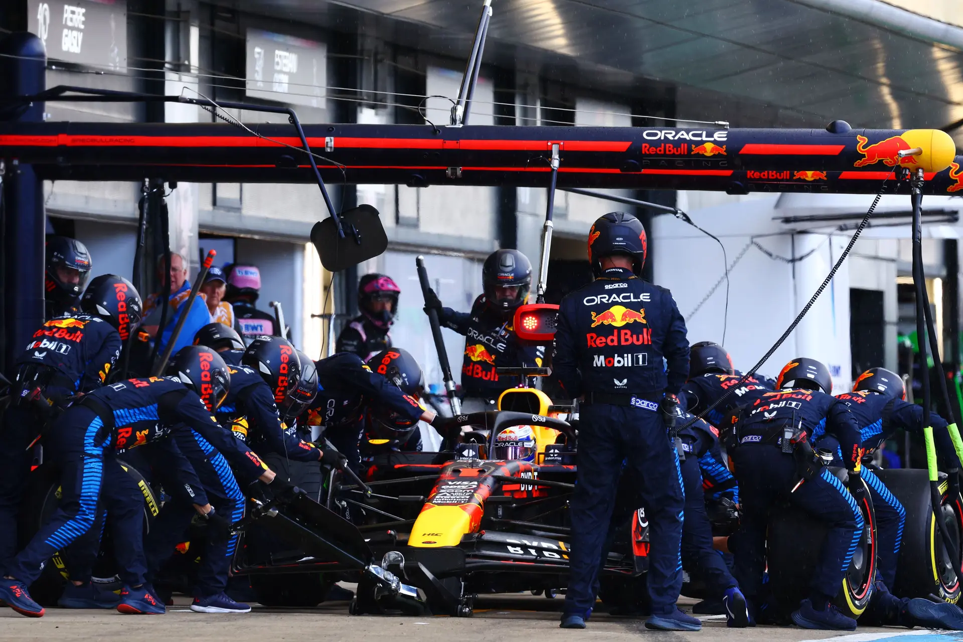 Palmer deelt cruciale data: 'Die eer gaat uit naar Verstappen'