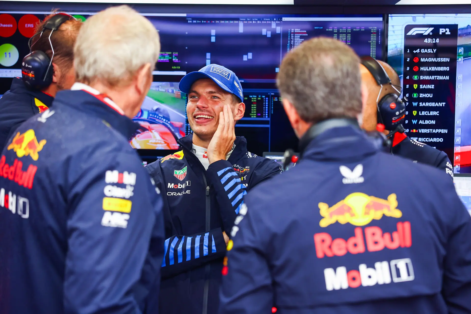 Marko vreesde voor Verstappen: 'We zijn Leclerc erg dankbaar'