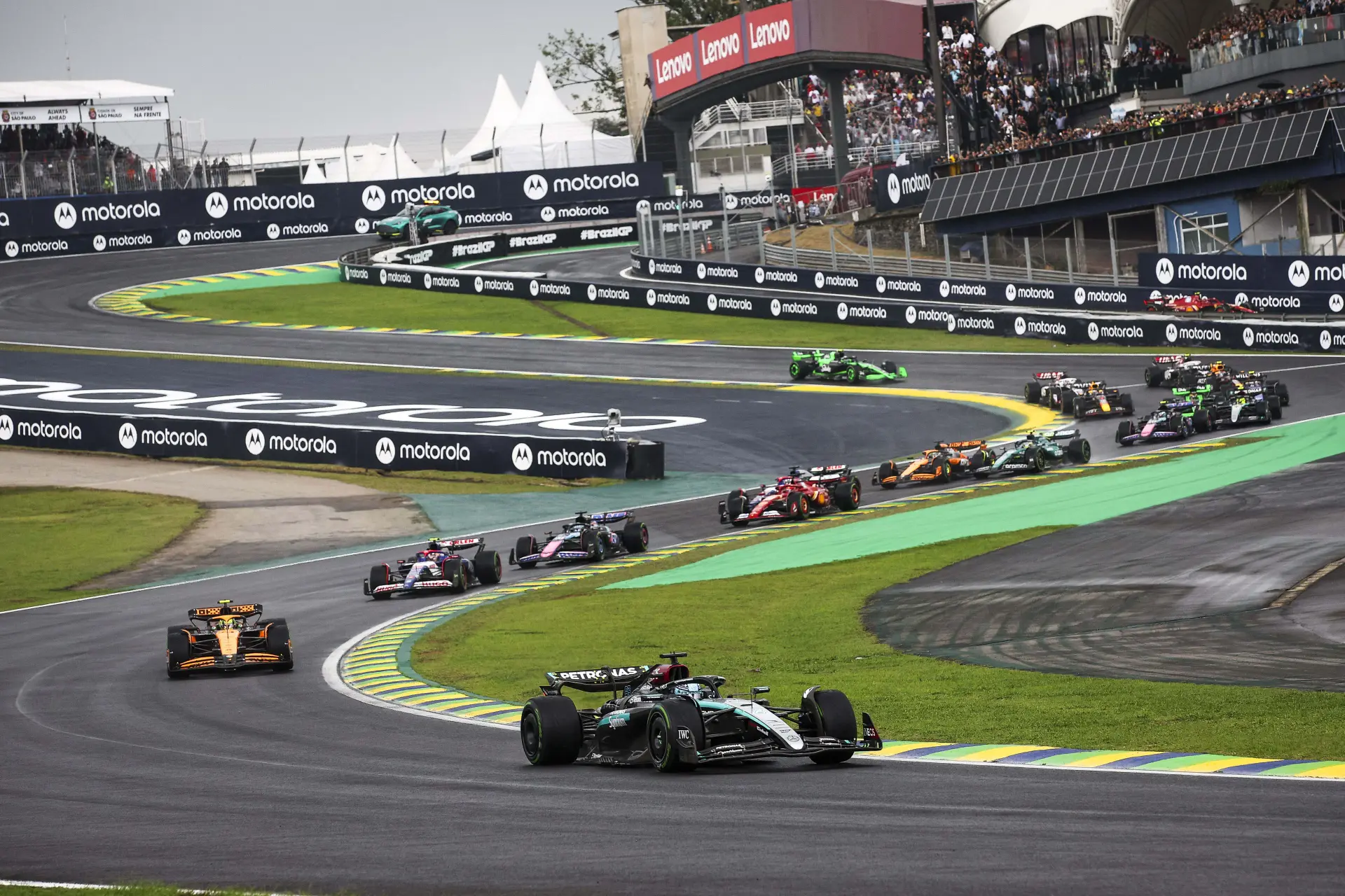 Brundle weet het zeker, we gaan een bizar 2025 krijgen: 'Dan heeft Verstappen dat niet'