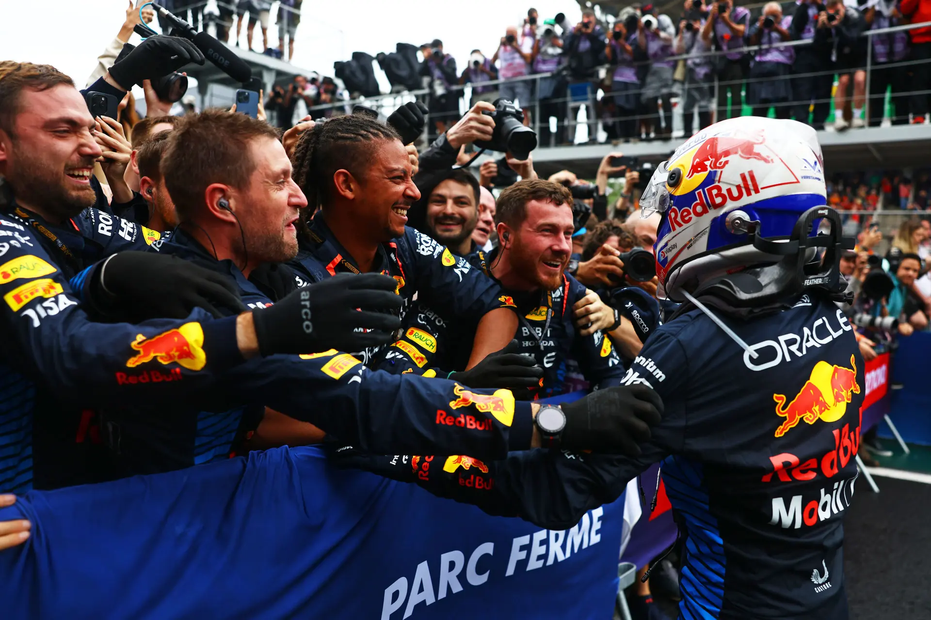 Van der Garde lacht klacht Verstappen weg: 'Als je straks kampioen bent, interesseert je dat toch niet?'