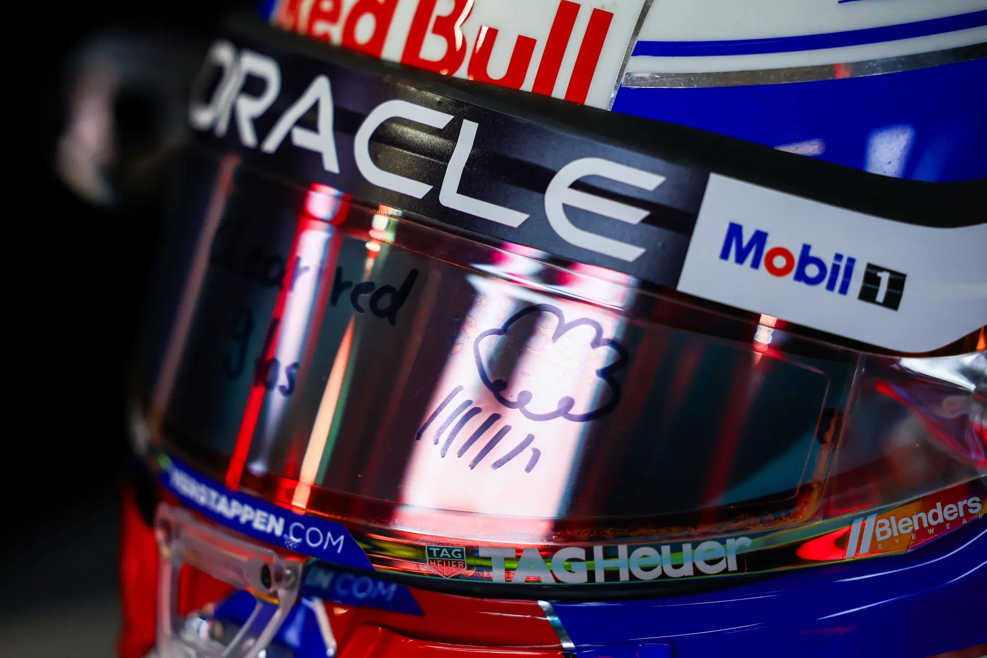 Verstappen trots op heroïsche zege: "Absoluut een van mijn beste races ooit!"