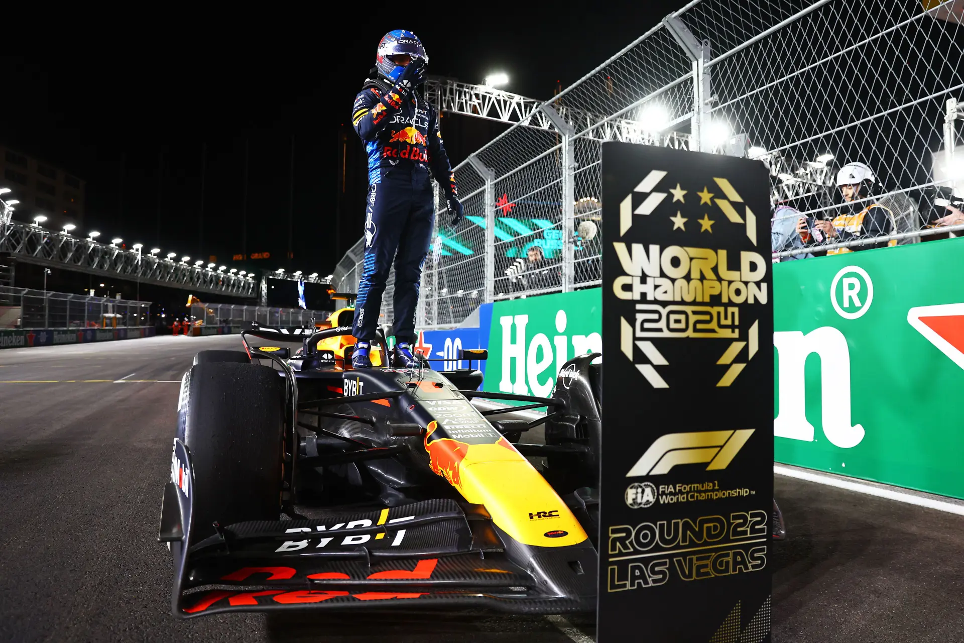 Plooij kritisch op keuze van regie bij Verstappen: 'Dat hebben we allemaal niet gezien'