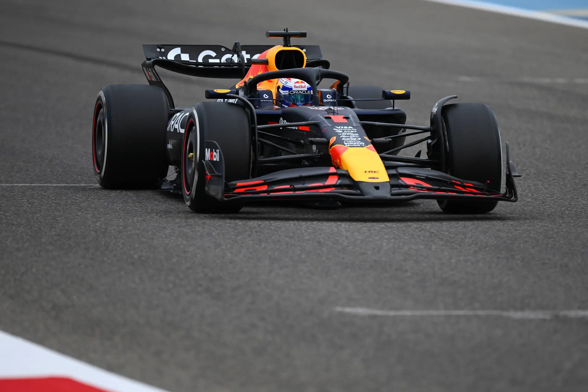 Horner verklaart wisselvalligheid bij Red Bull, dat afwijkend programma aanhoudt