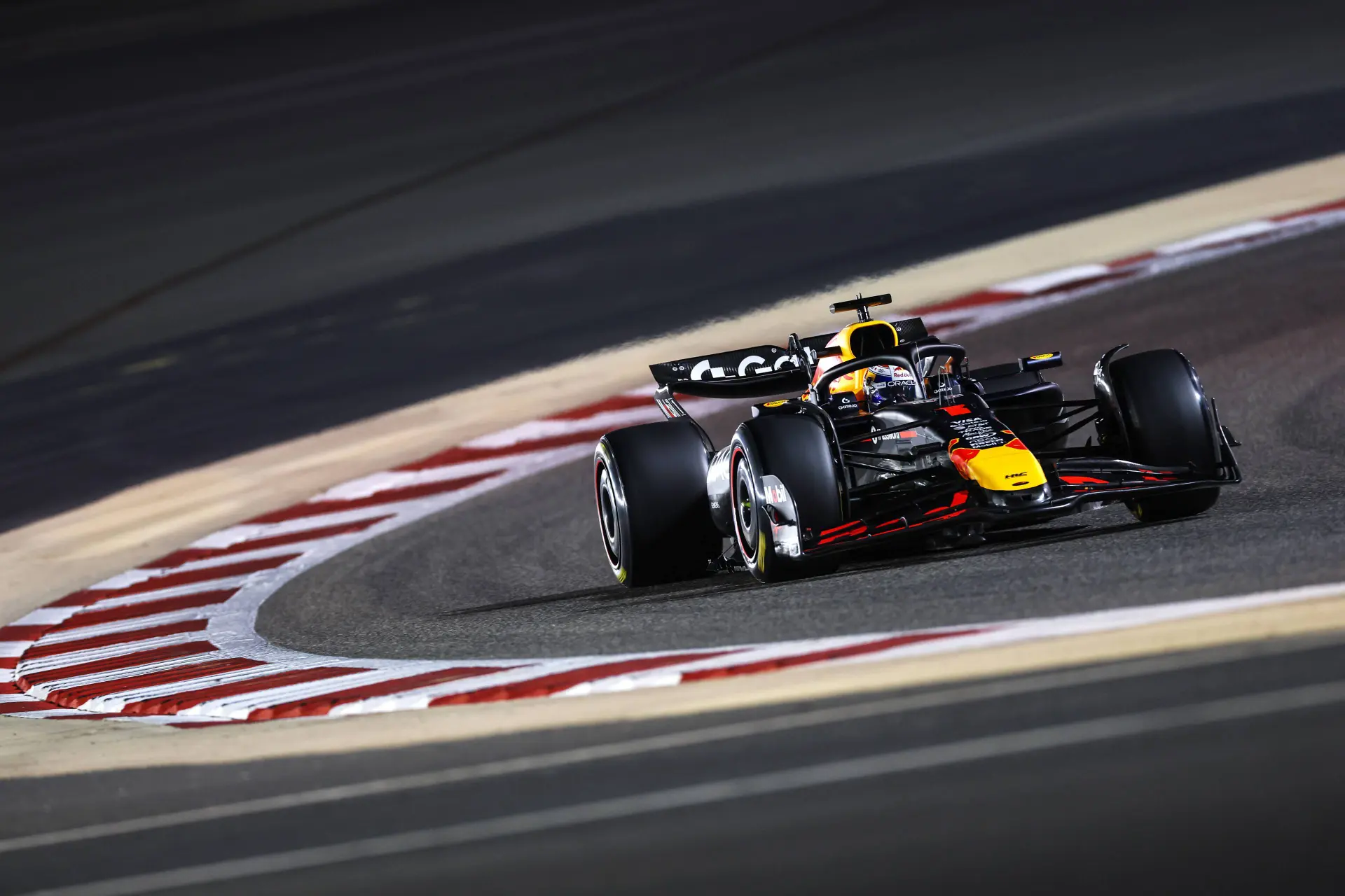 Schmidt liep de Red Bull-deur plat: 'Intern spreken ze over een tekort van drie à vier tienden'