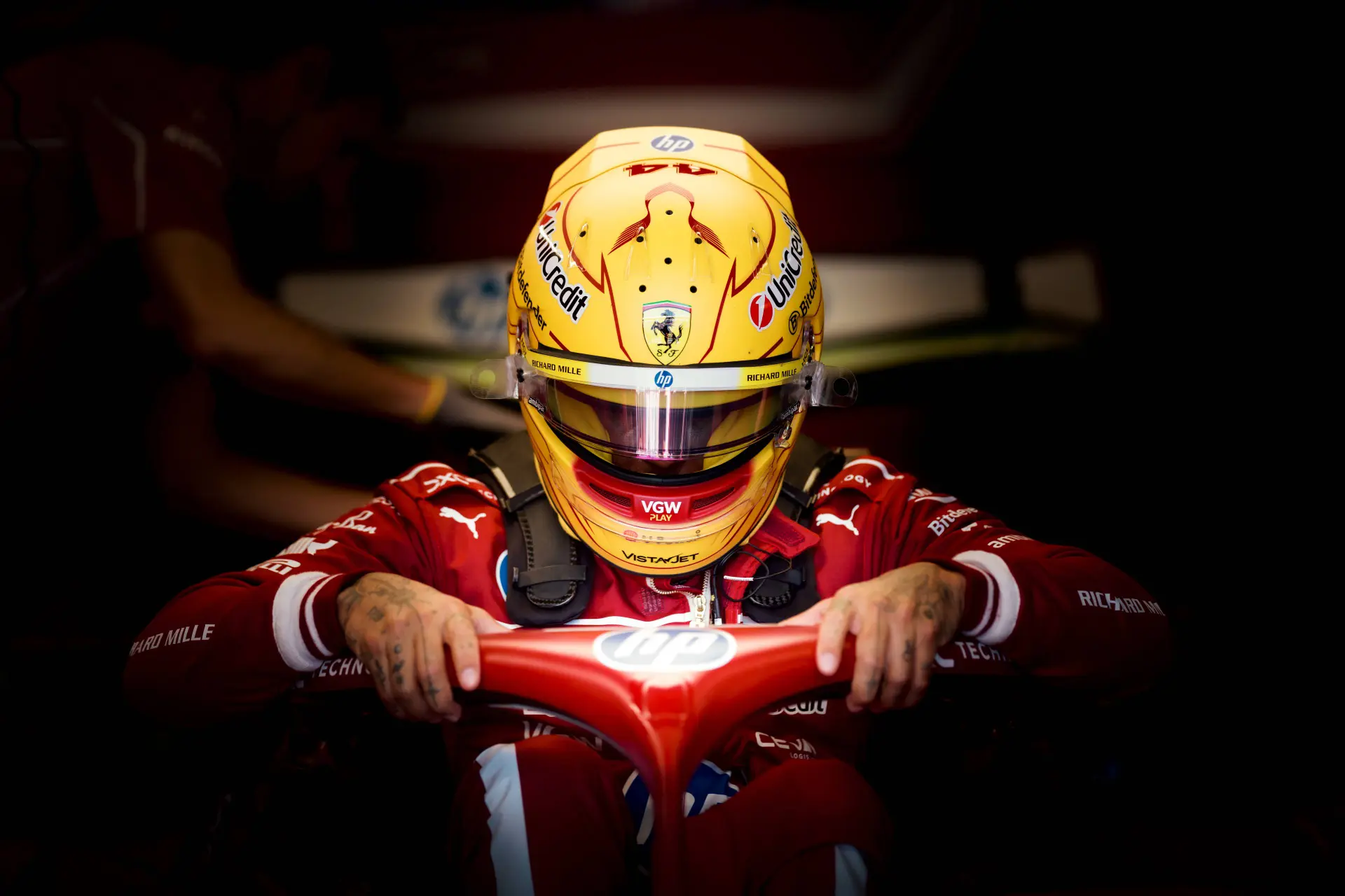 Hamilton en Verstappen delen eerste startrij in sensationele kwalificatie, Norris laat het afweten