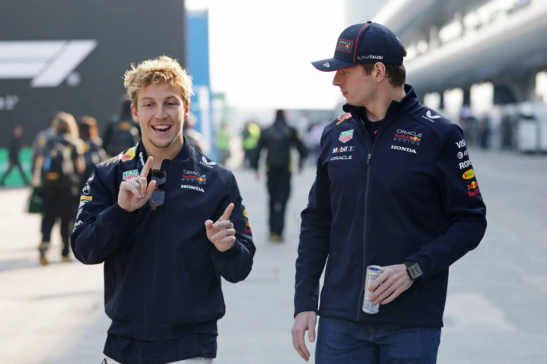 F1TV-presentator kaart aan wat Lawson de kop kost: 'Bij geen andere Red Bull-coureur gezien'