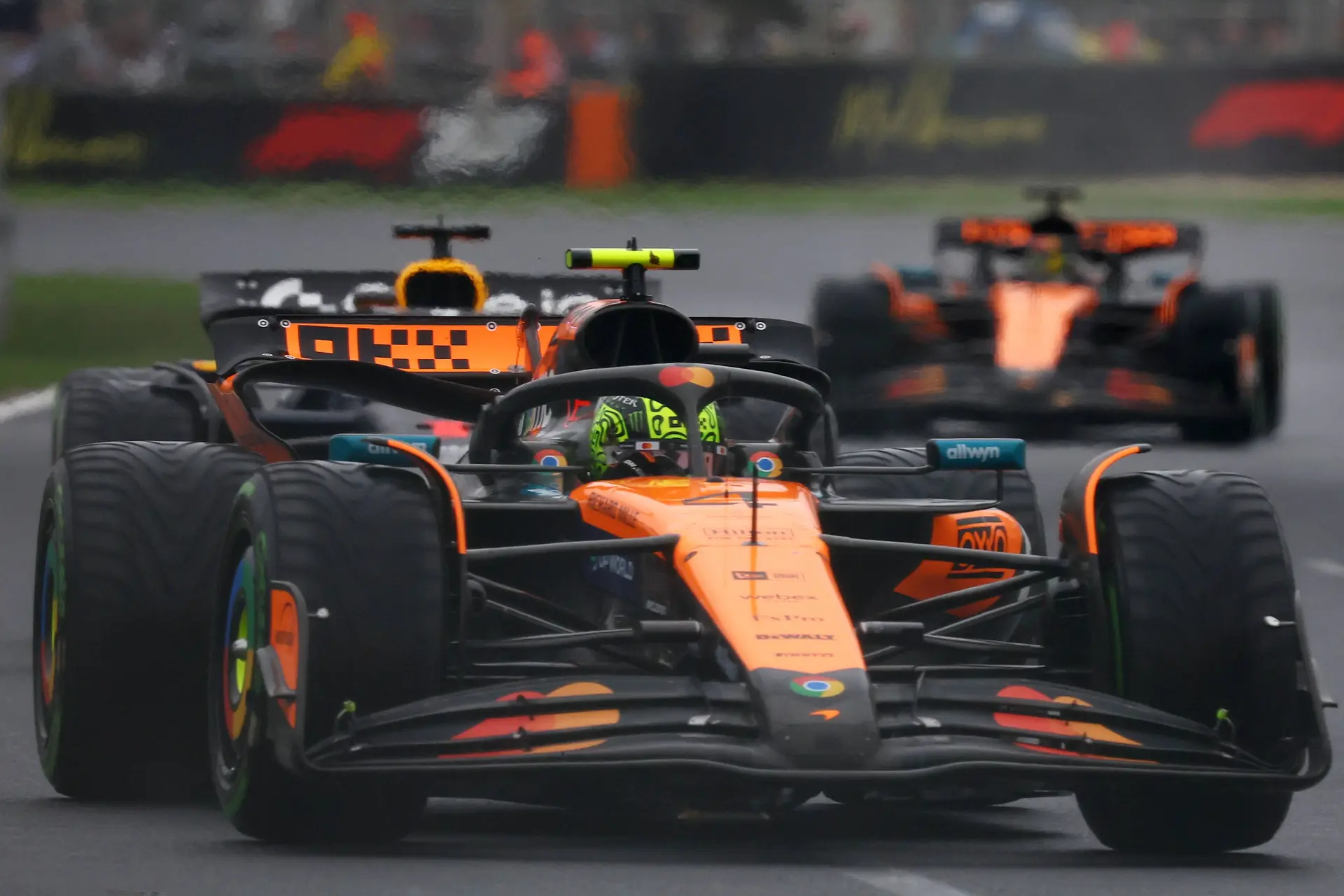 Snelheid McLaren lijkt nog onheilspellender: 'Vloer Norris behoorlijk beschadigd'