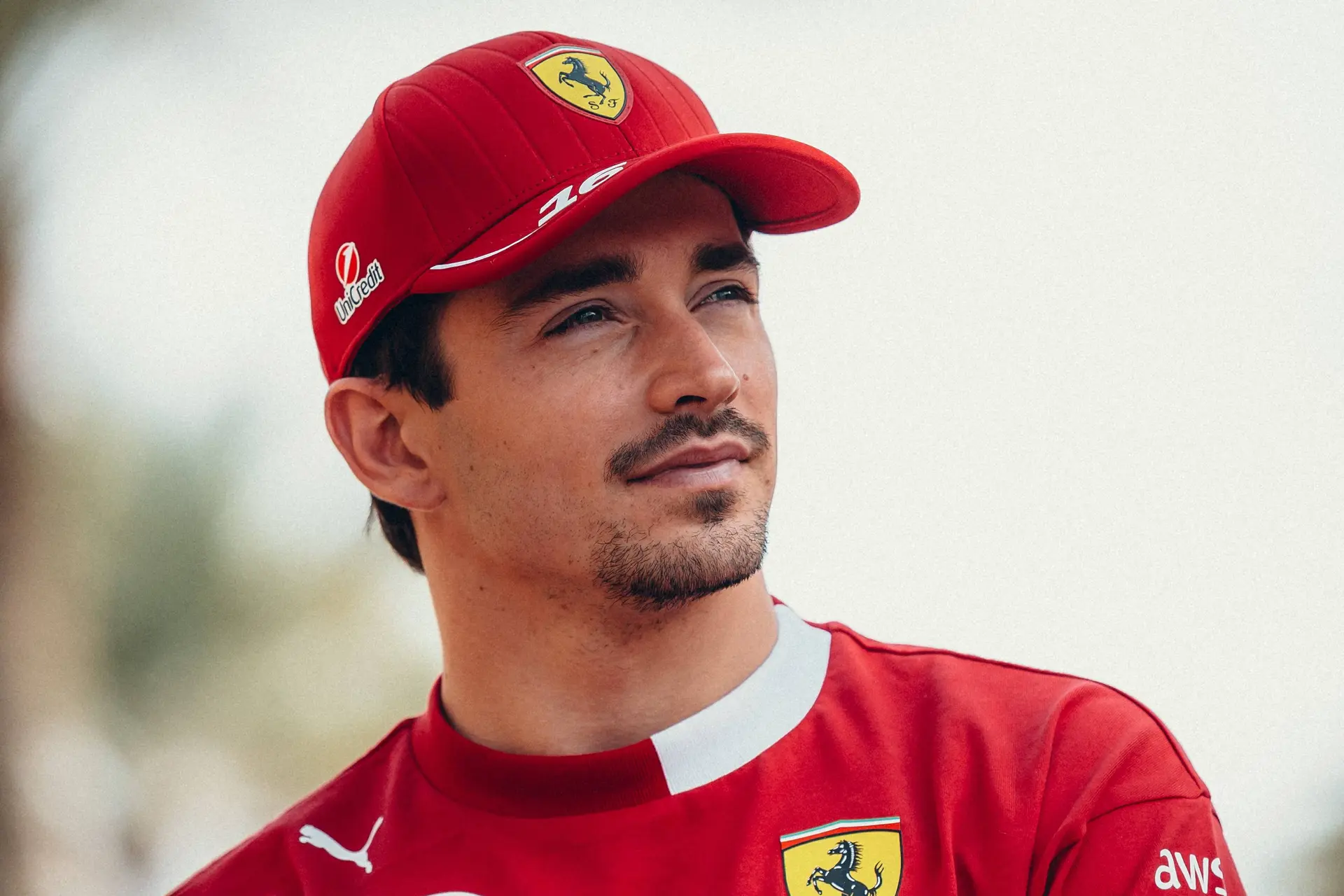 Verstappen met goede start in Monaco, maar Leclerc blijft buiten bereik